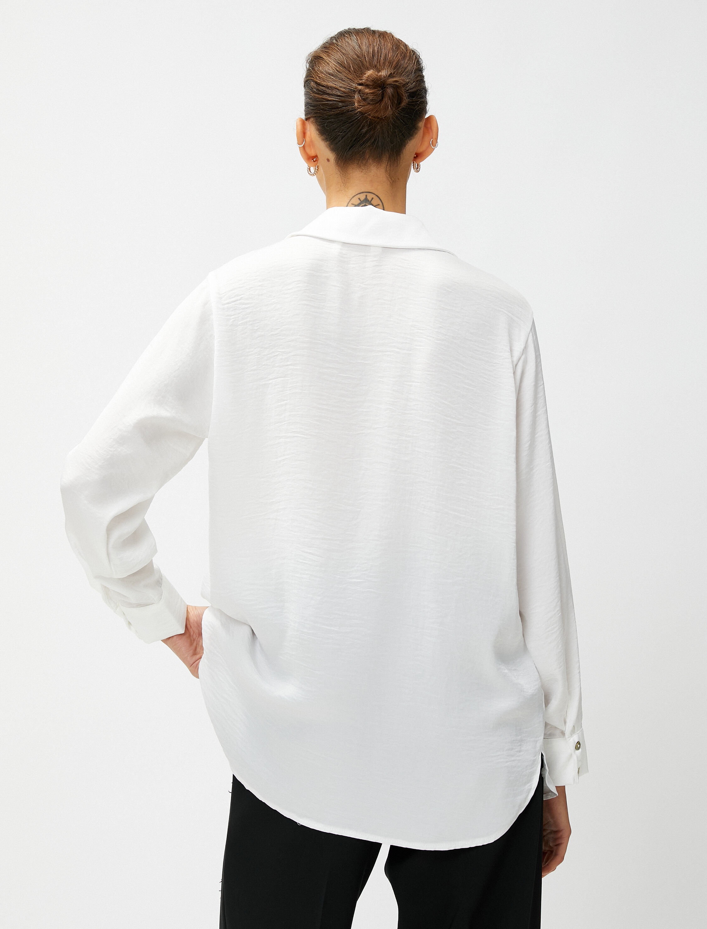   Uzun Kollu Gömlek Düğmeli