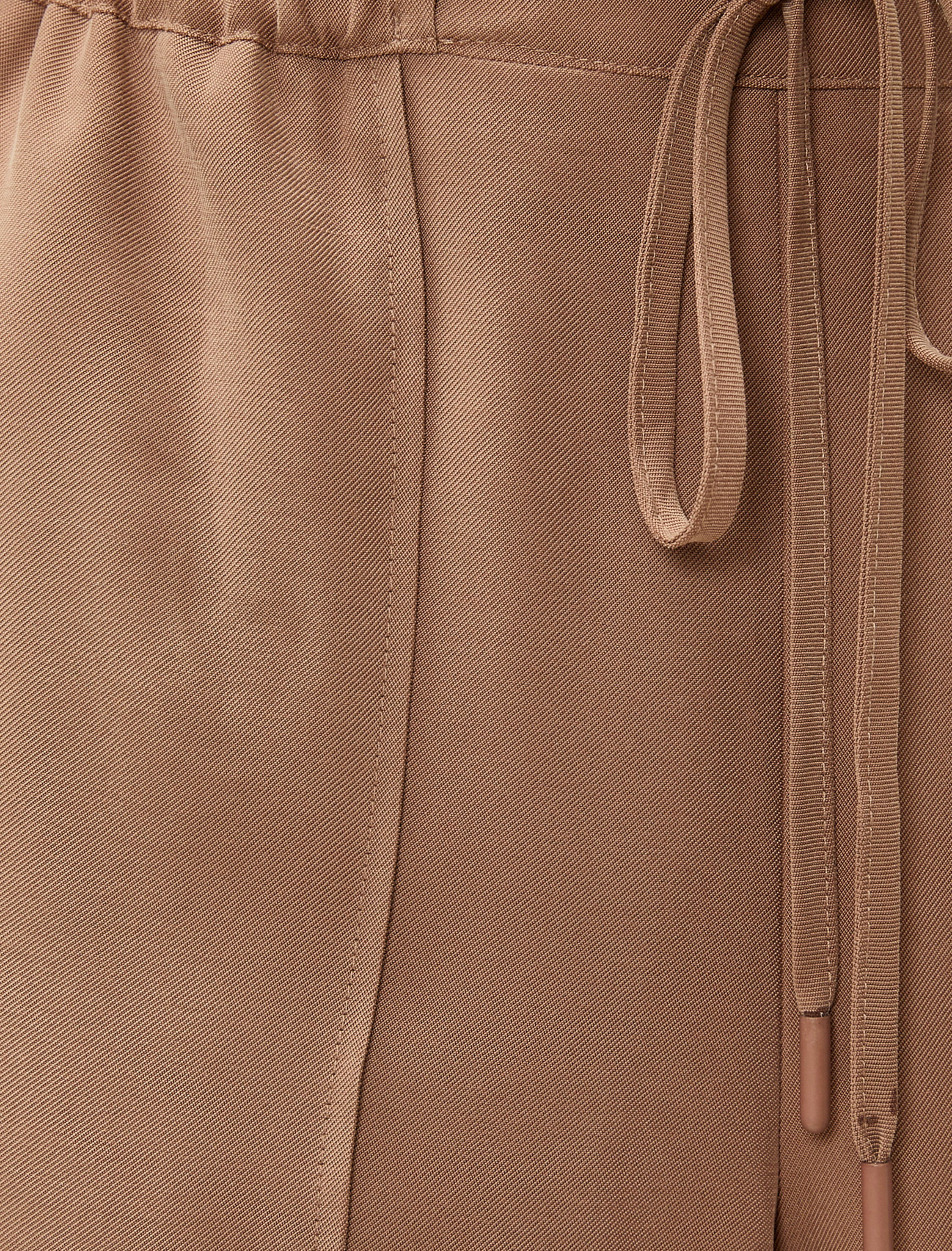 İpeksi Dokulu Rahat Pantolon Beli Bağlamalı Cepli