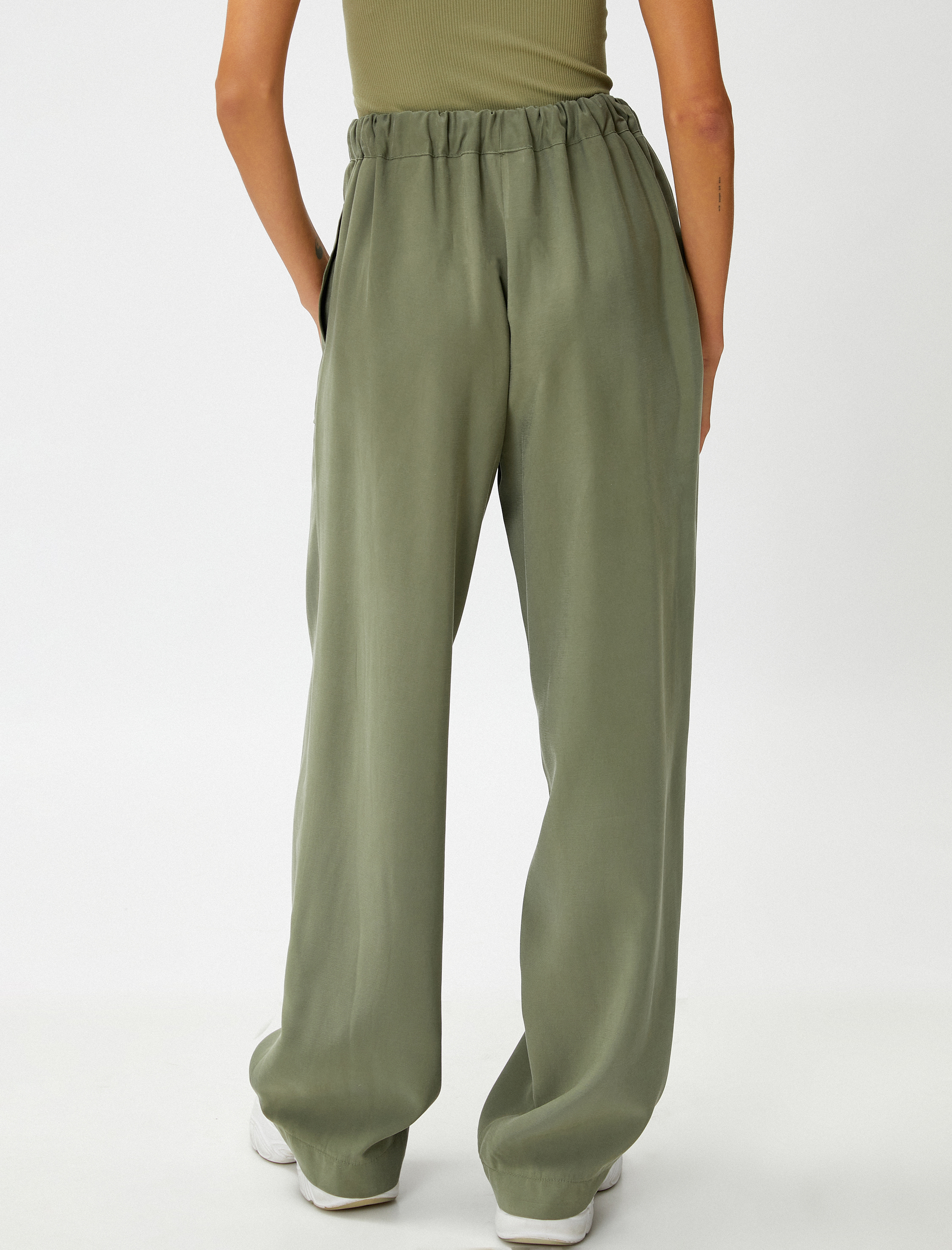   İpeksi Dokulu Rahat Pantolon Beli Bağlamalı Cepli