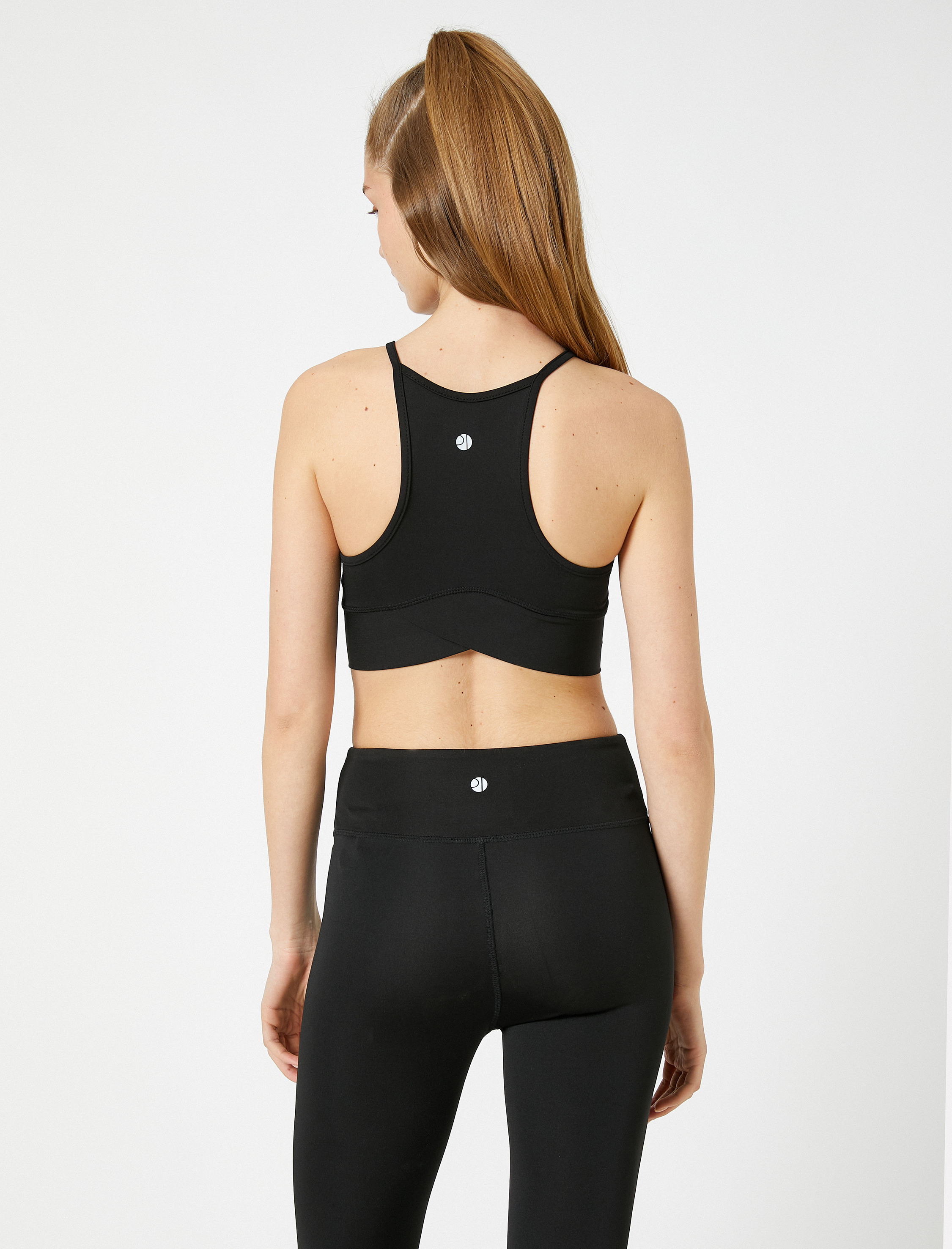   Sporcu Sütyeni Halter Yaka Dikiş Detaylı Dar Kalıp