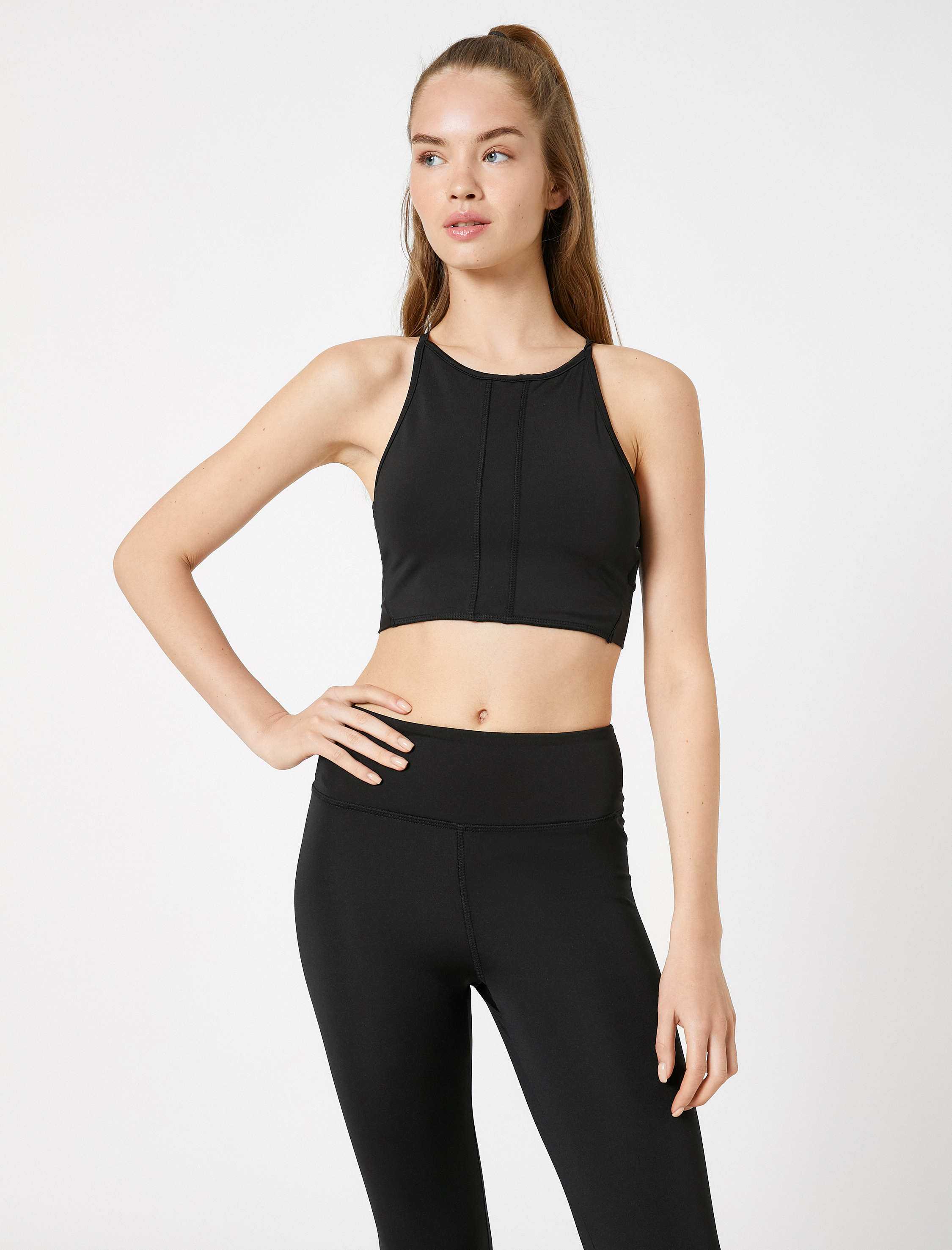   Sporcu Sütyeni Halter Yaka Dikiş Detaylı Dar Kalıp