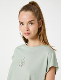 Modal Karışımlı Spor Tişört Sırt Detaylı Baskılı