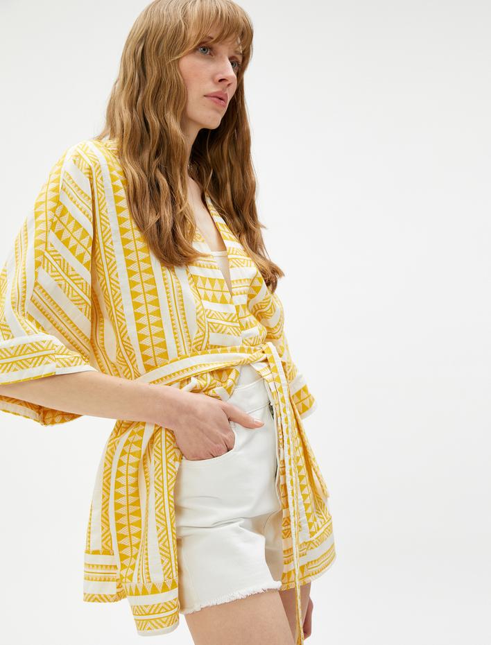  Etnik Desenli Kimono Kuşaklı Kısa Kollu