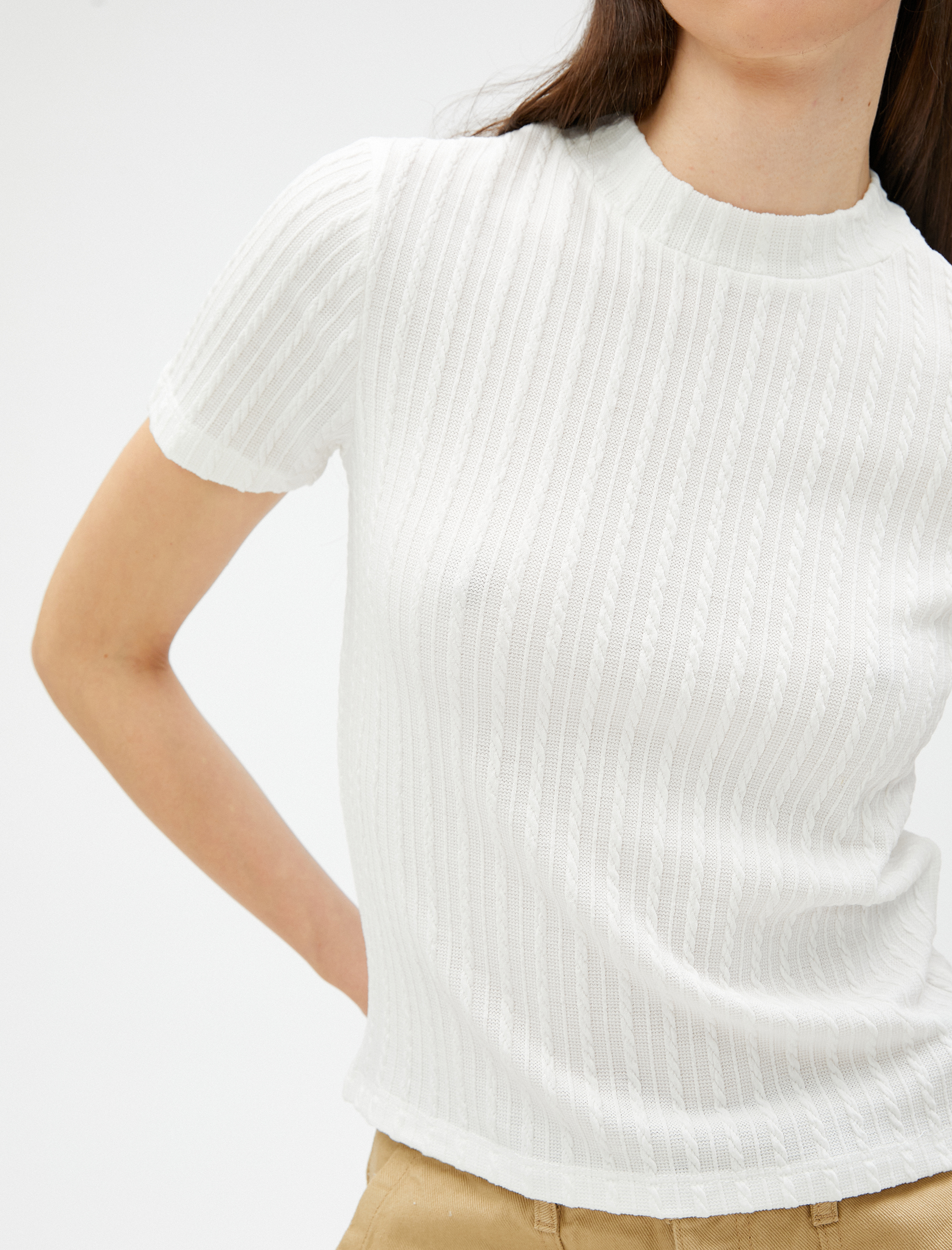   Kısa Kollu Tişört Örgü Motifli Dik Yaka