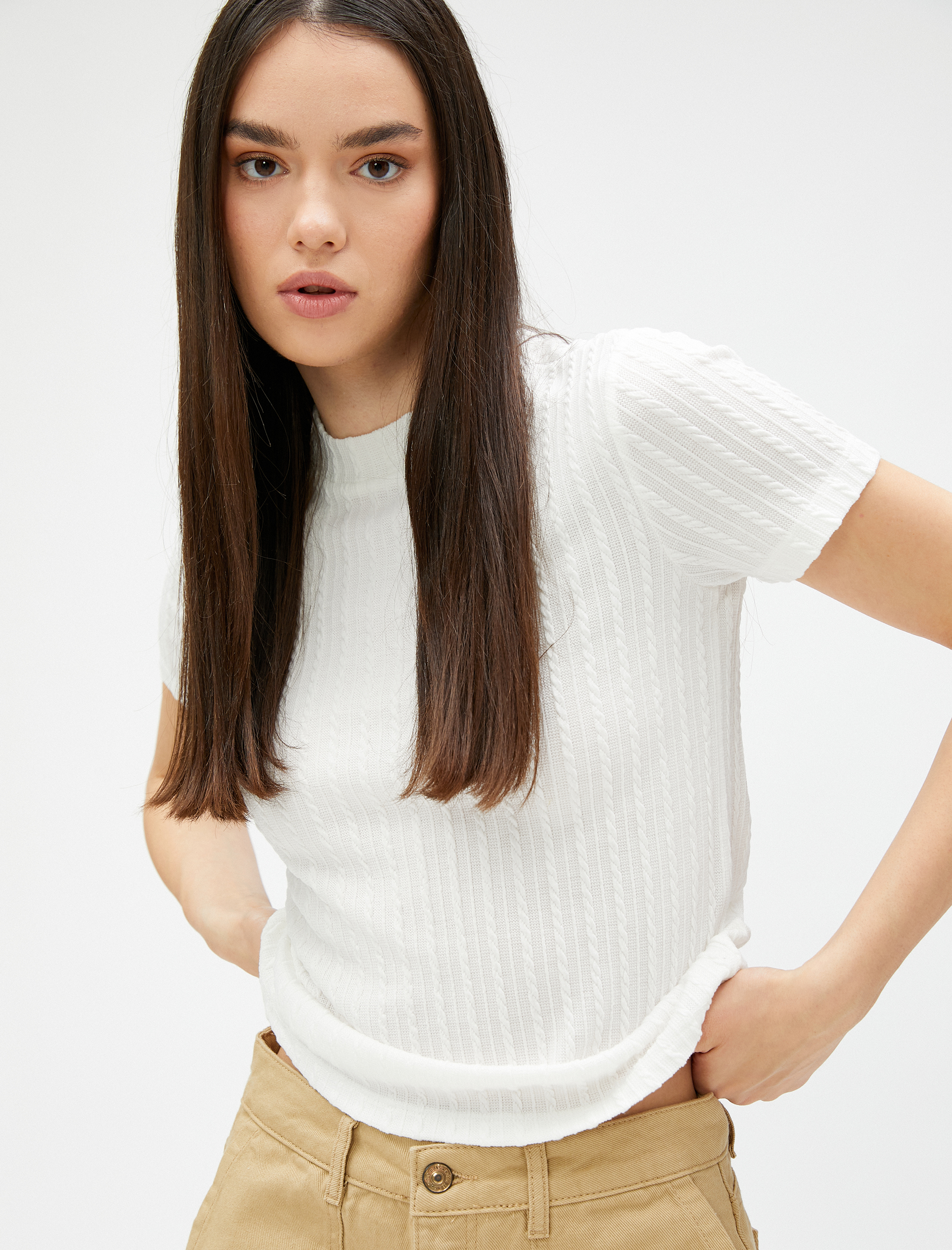   Kısa Kollu Tişört Örgü Motifli Dik Yaka