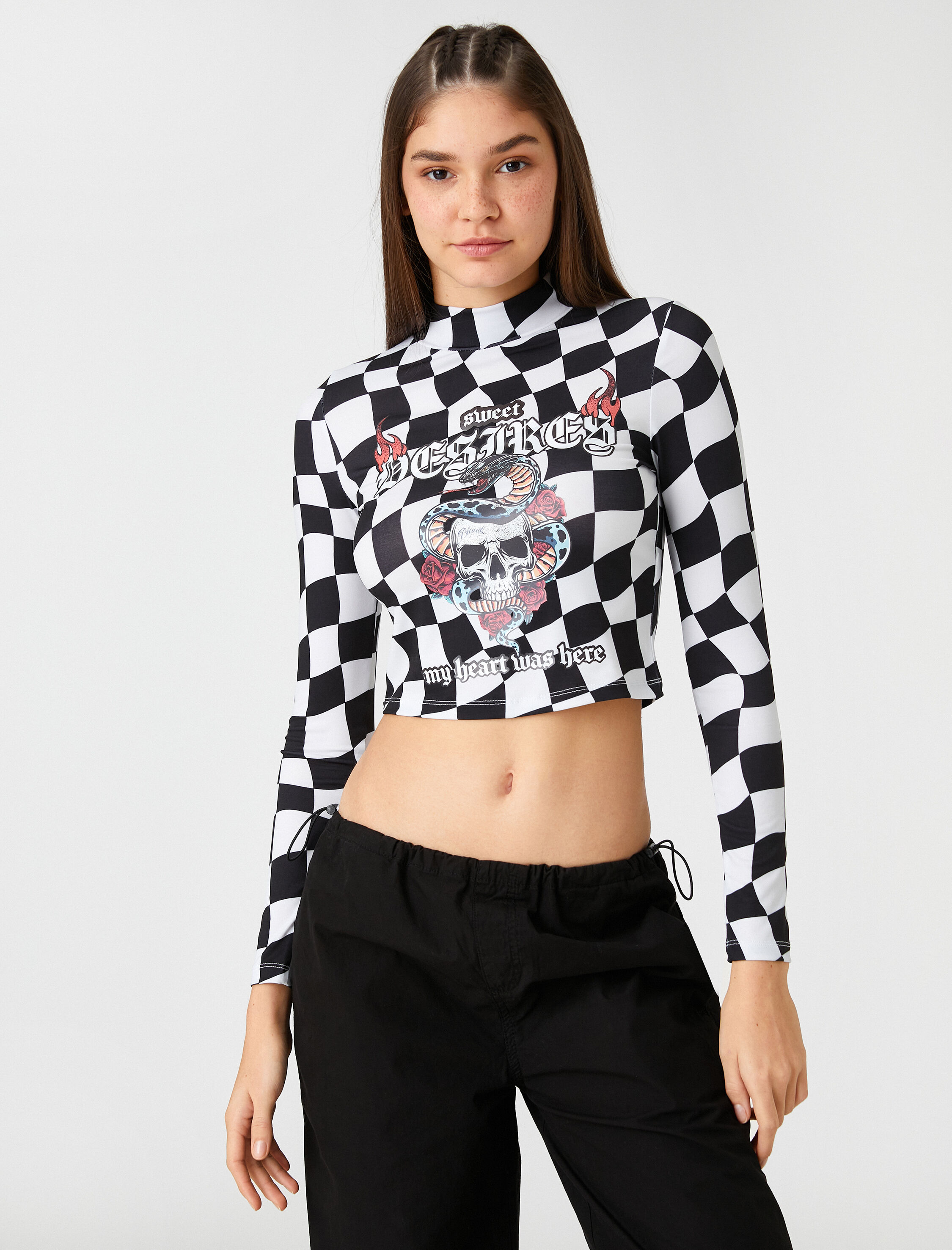   Uzun Kollu Tişört Crop Dik Yaka Damalı Baskılı