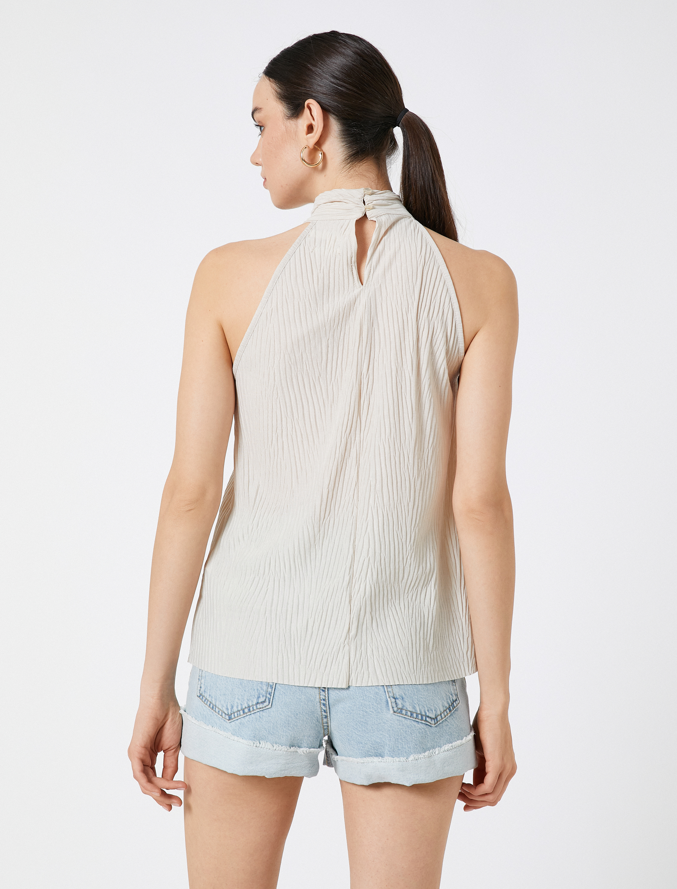   Halter Yaka Dokulu Bluz