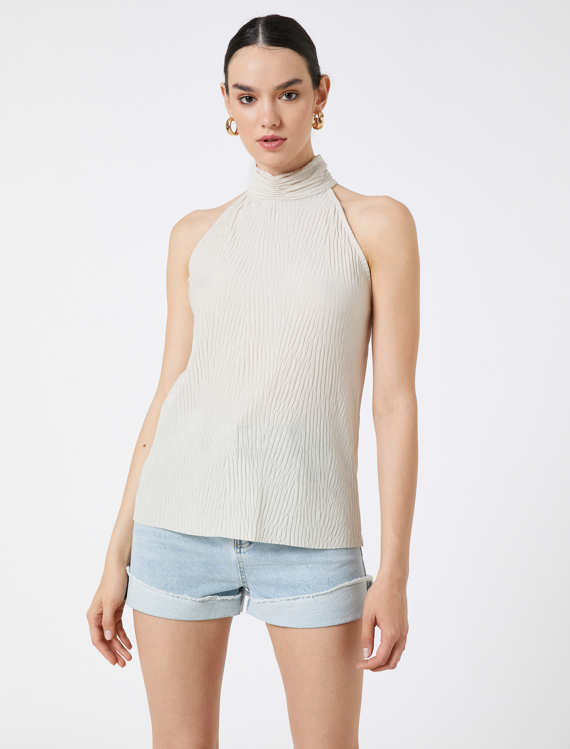   Halter Yaka Dokulu Bluz