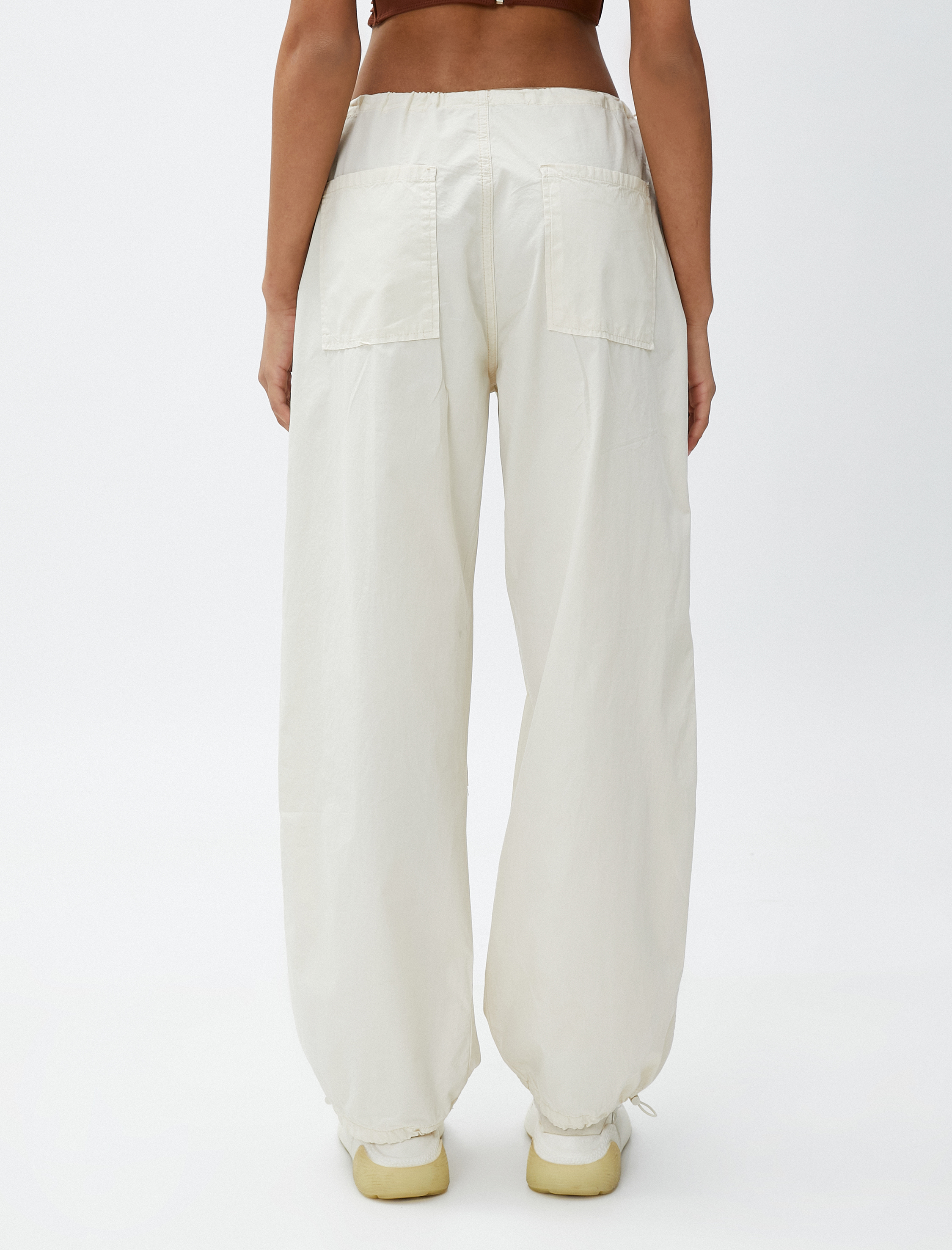   Paraşüt Pantolon Cep Detaylı Beli ve Paçası Lastikli