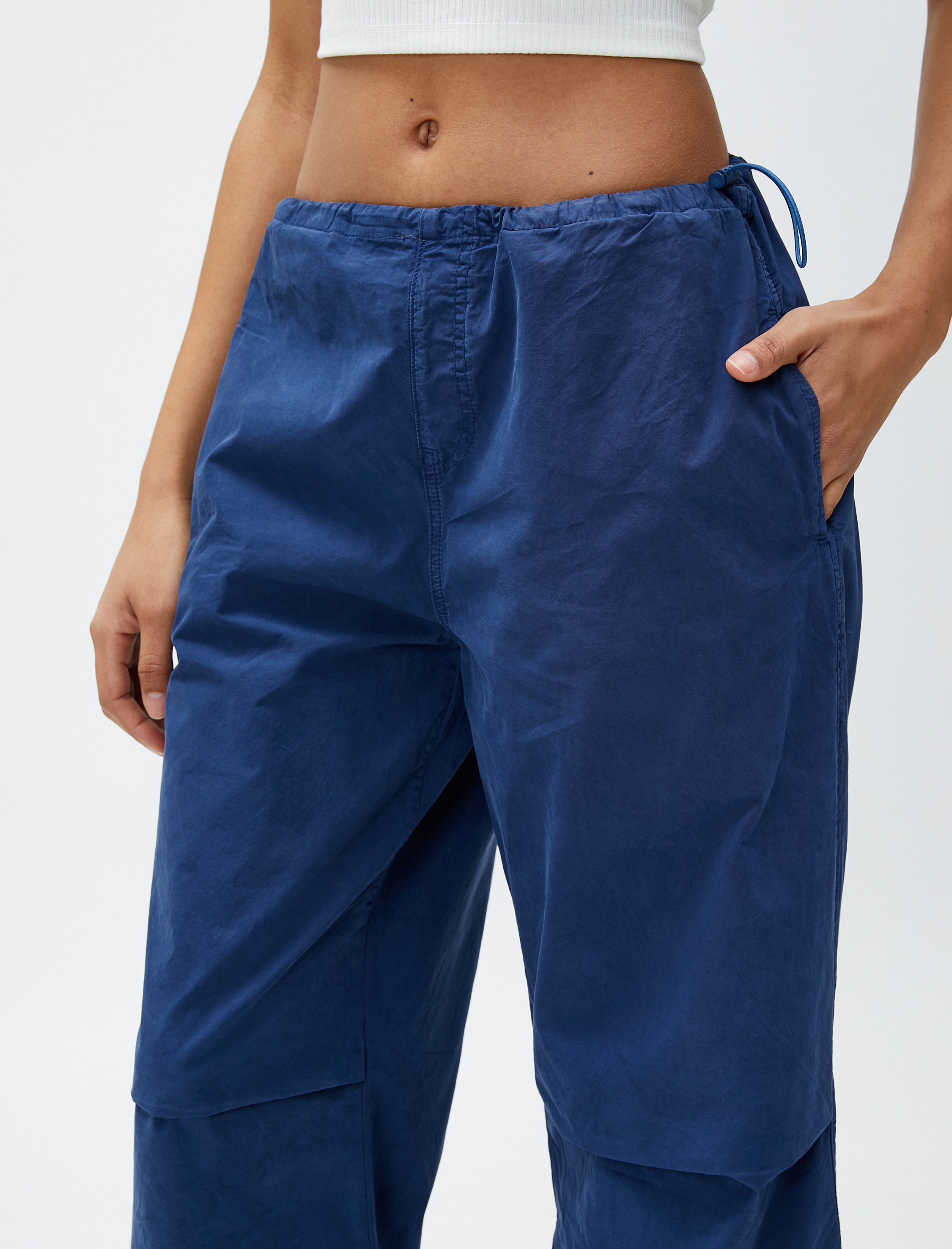   Paraşüt Pantolon Cep Detaylı Beli ve Paçası Lastikli