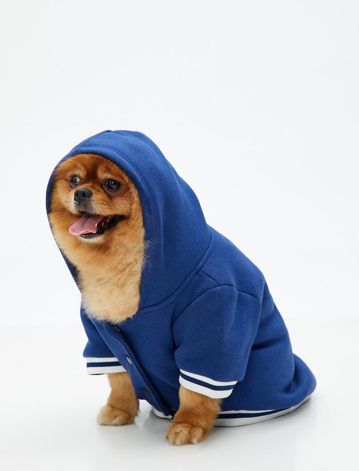  Kapüşonlu Köpek Sweatshirt Arkası İşlemeli Çıt Çıt Kapamalı