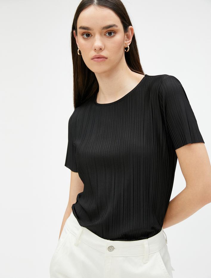  Piliseli Tişört Kısa Kollu Bisiklet Yaka