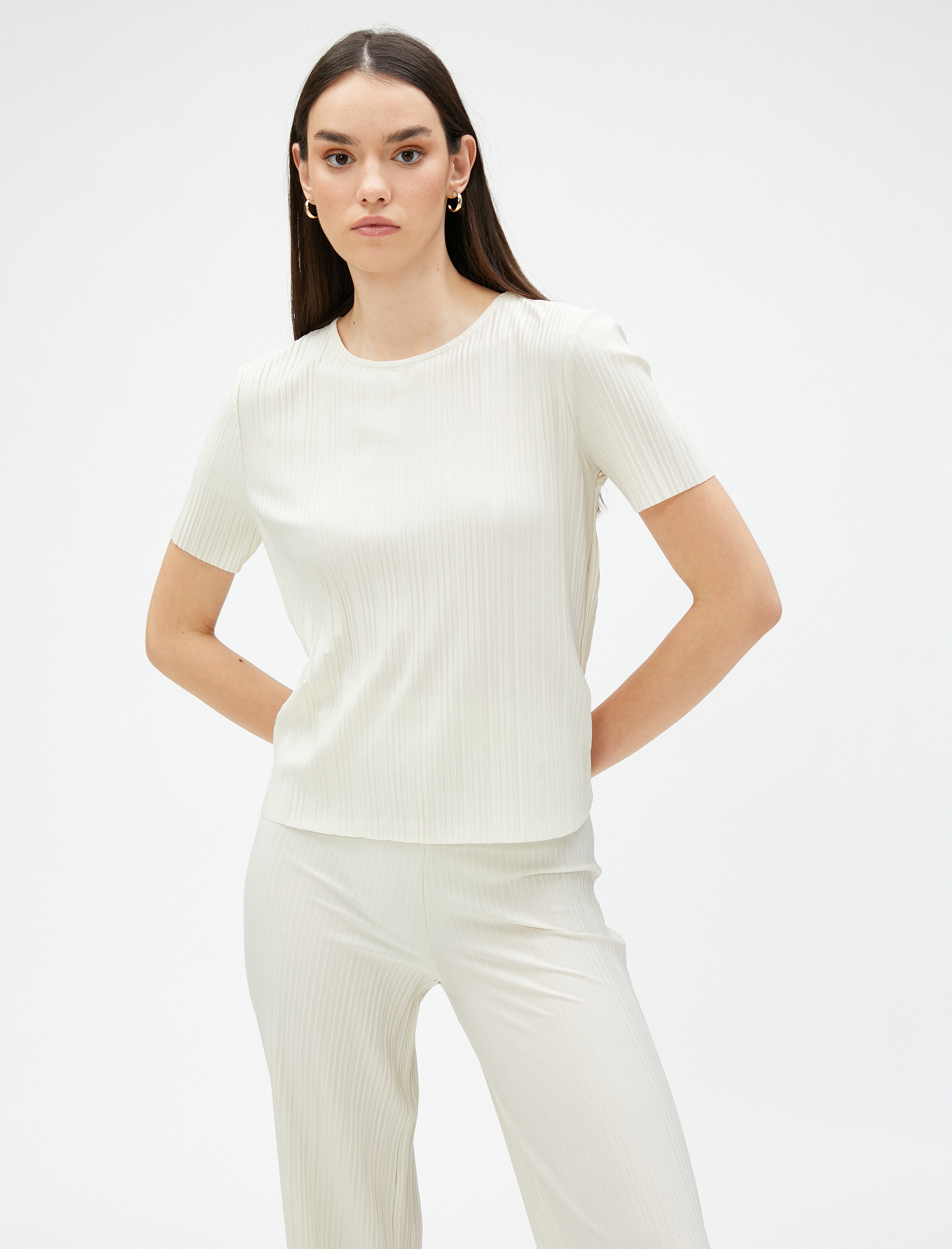   Piliseli Tişört Kısa Kollu Bisiklet Yaka