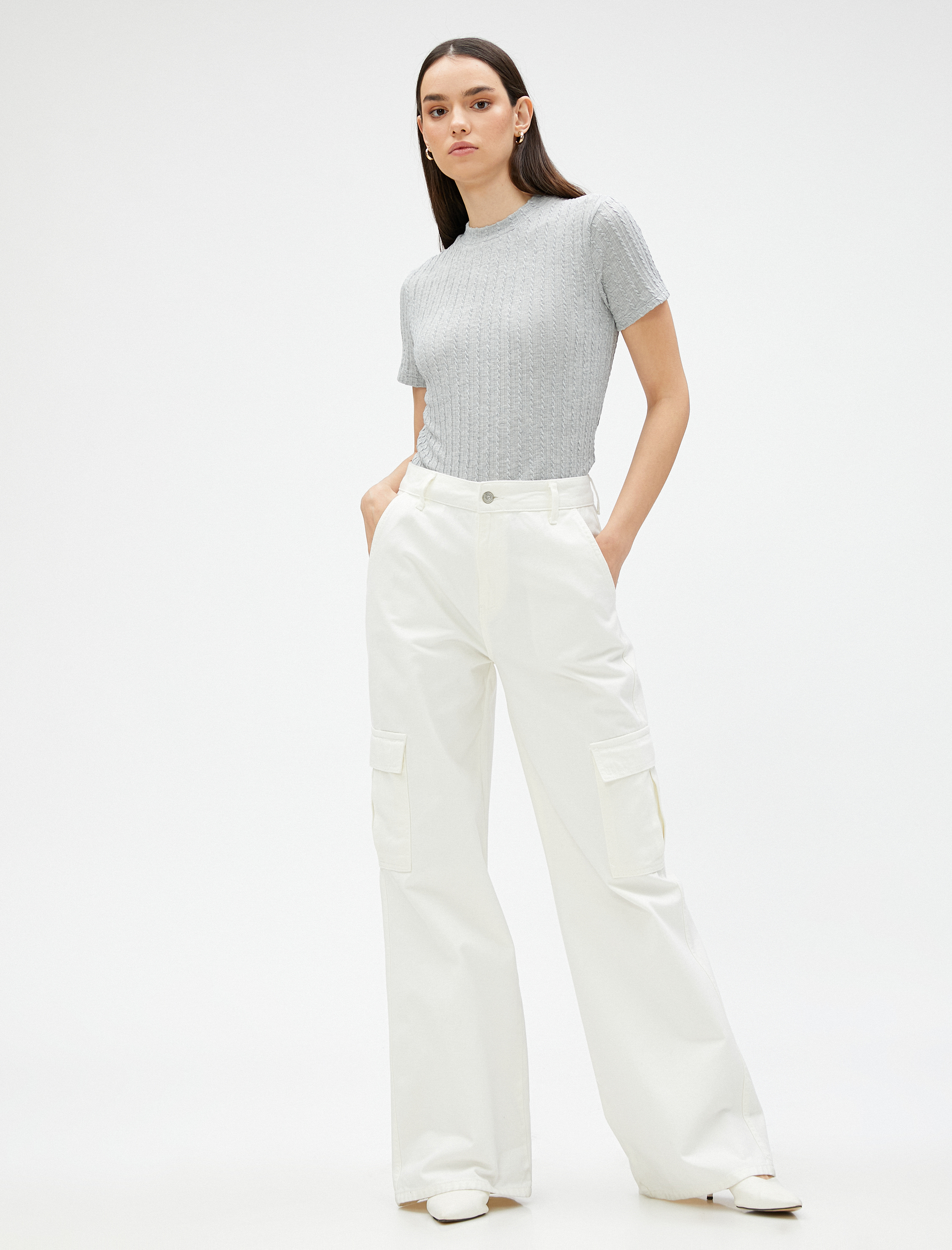   Kısa Kollu Tişört Örgü Motifli Dik Yaka