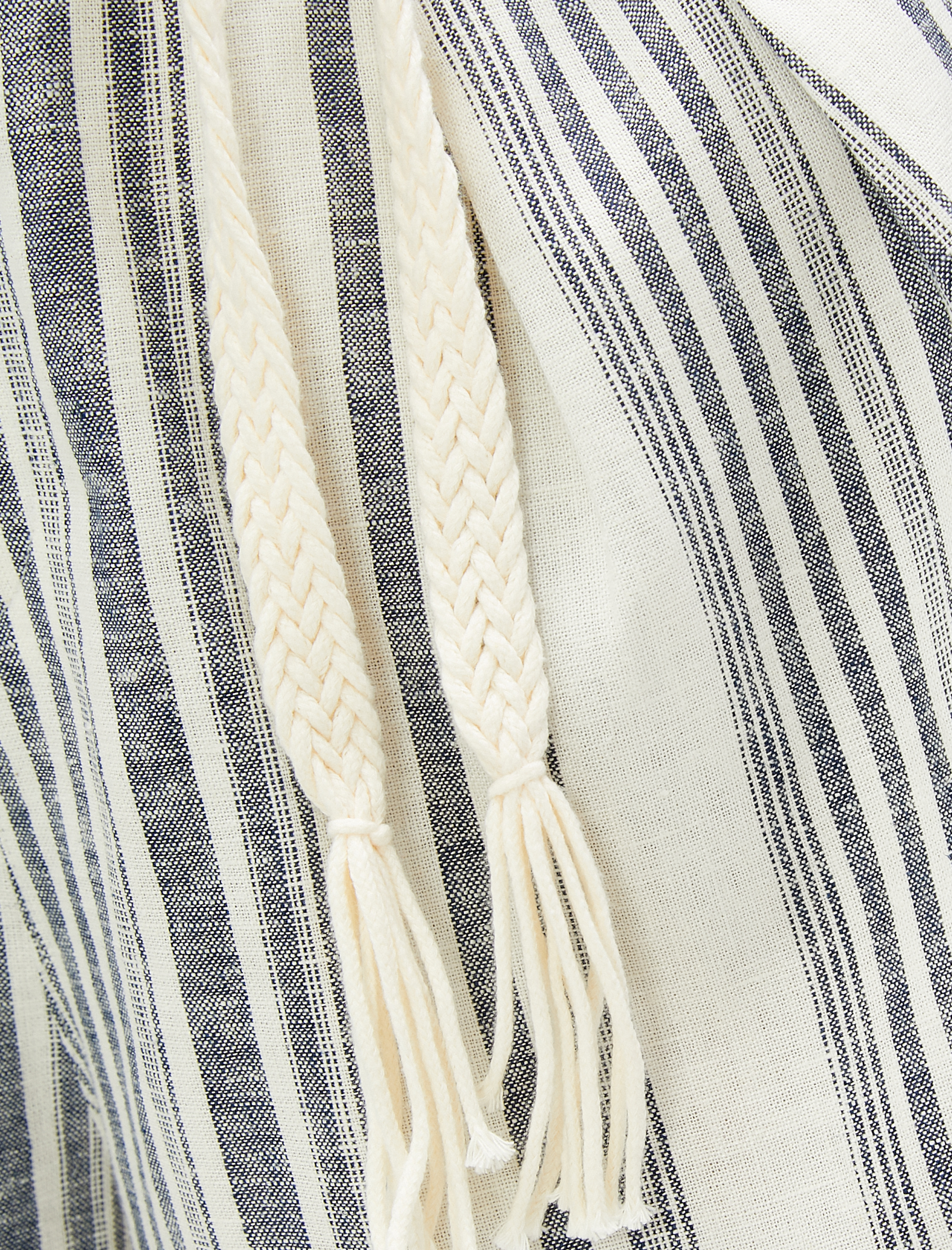   Keten Karışımlı Şort Kemerli Cepli