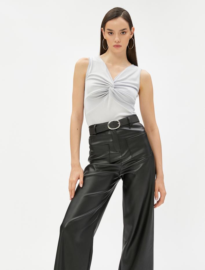  Düğüm Detaylı Atlet V Yaka Kolsuz