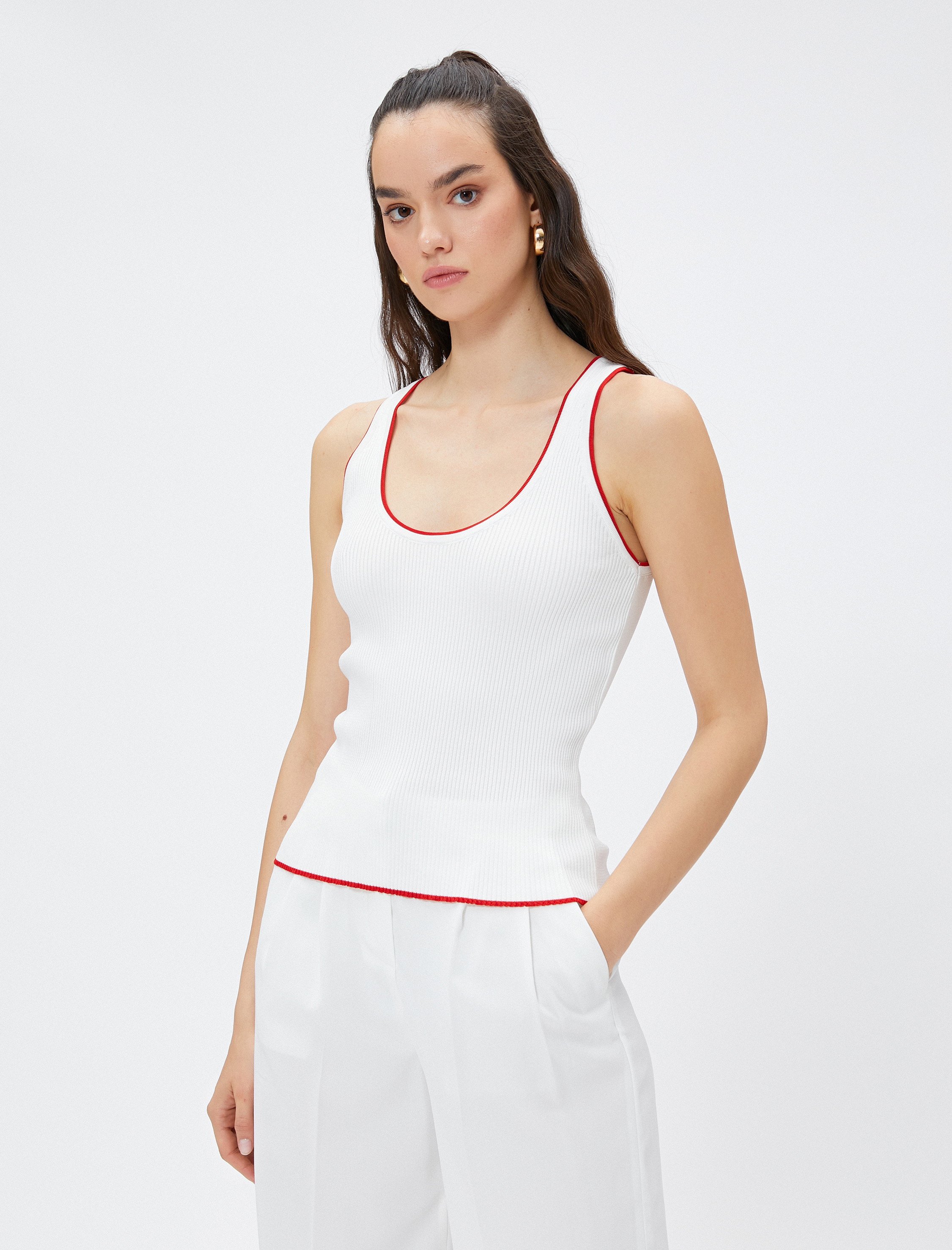   Ribanalı U Yaka Atlet - 100. Yıla Özel