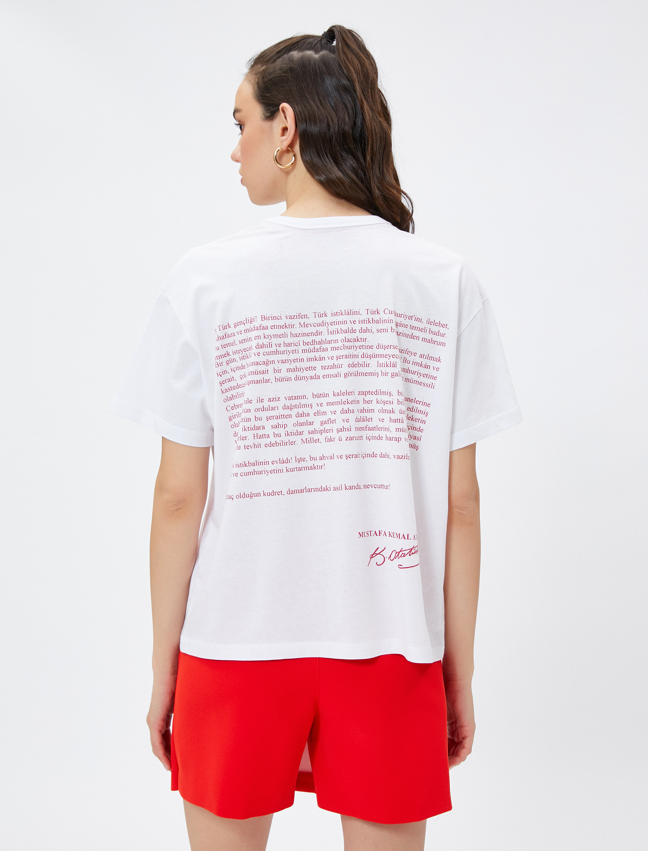   Atatürk'ün Gençliğe Hitabesi Baskılı Tişört - 100. Yıla Özel