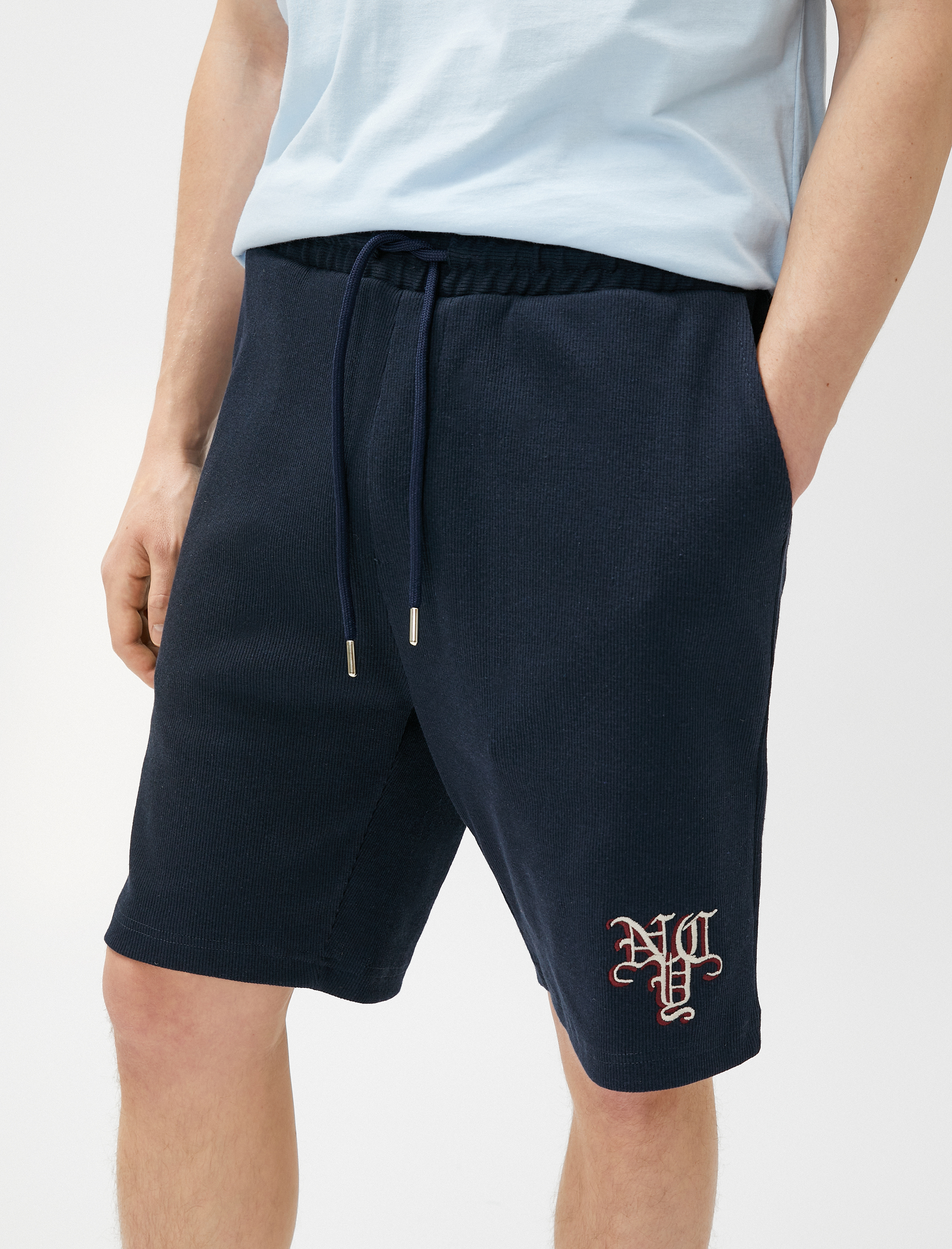   Şort Beli Bağlamalı Cepli Pamuklu Baskı Detaylı