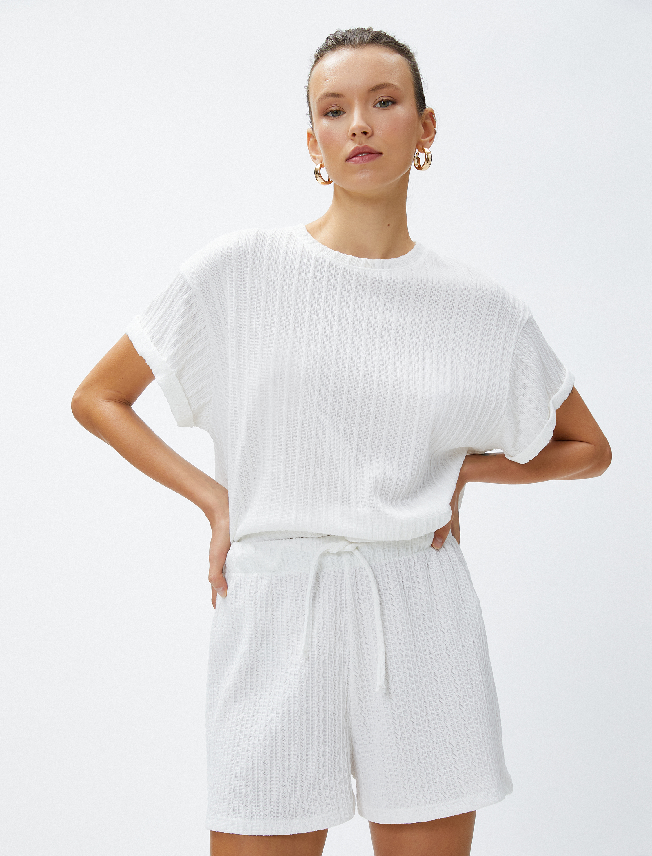   Crop Tişört Kısa Kollu Örgü Motifli