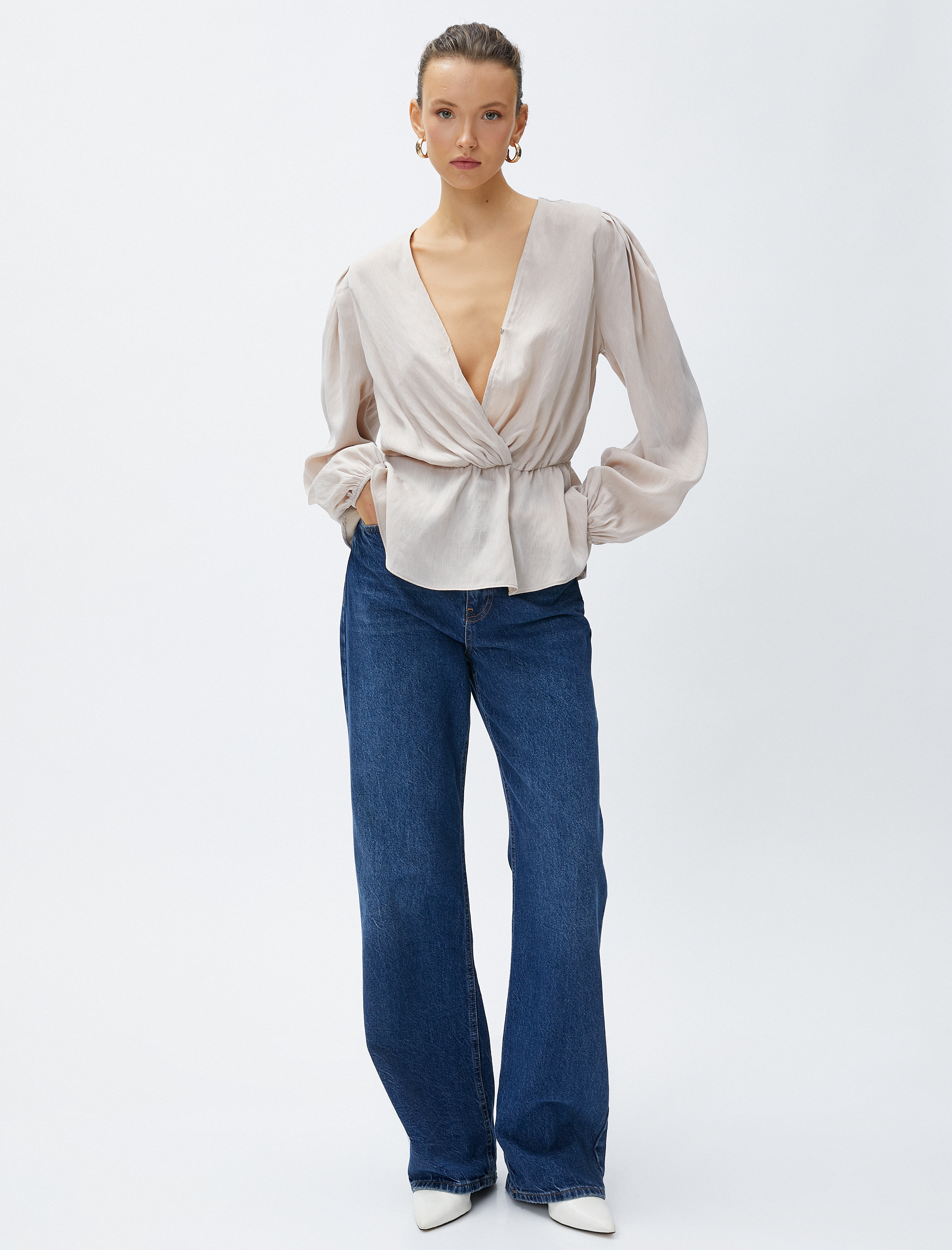   Beli Büzgülü Bluz V Yaka Balon Kol