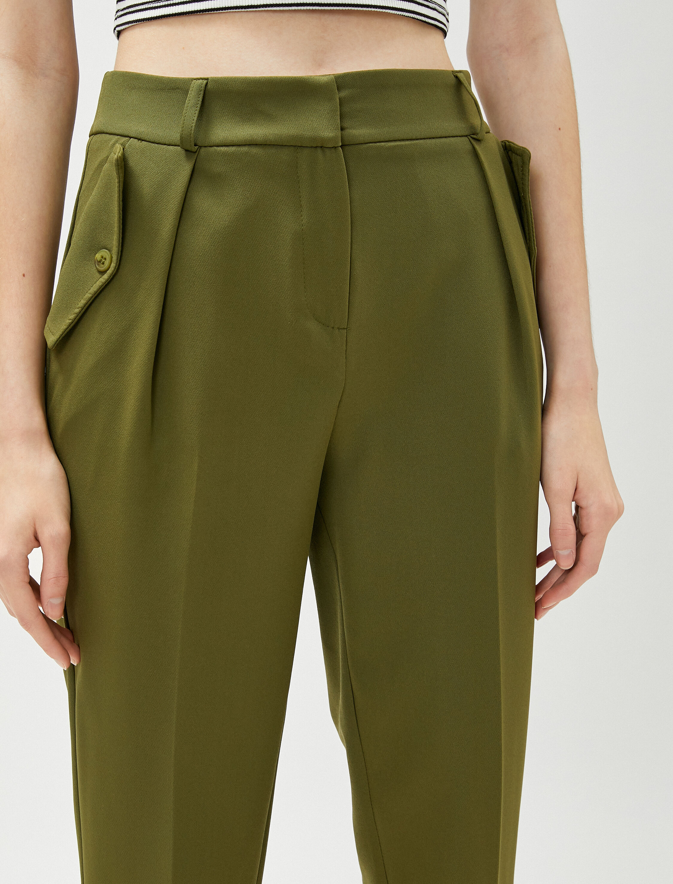   Crop Pantolon Cep Detaylı Dar Paça Yüksek Bel