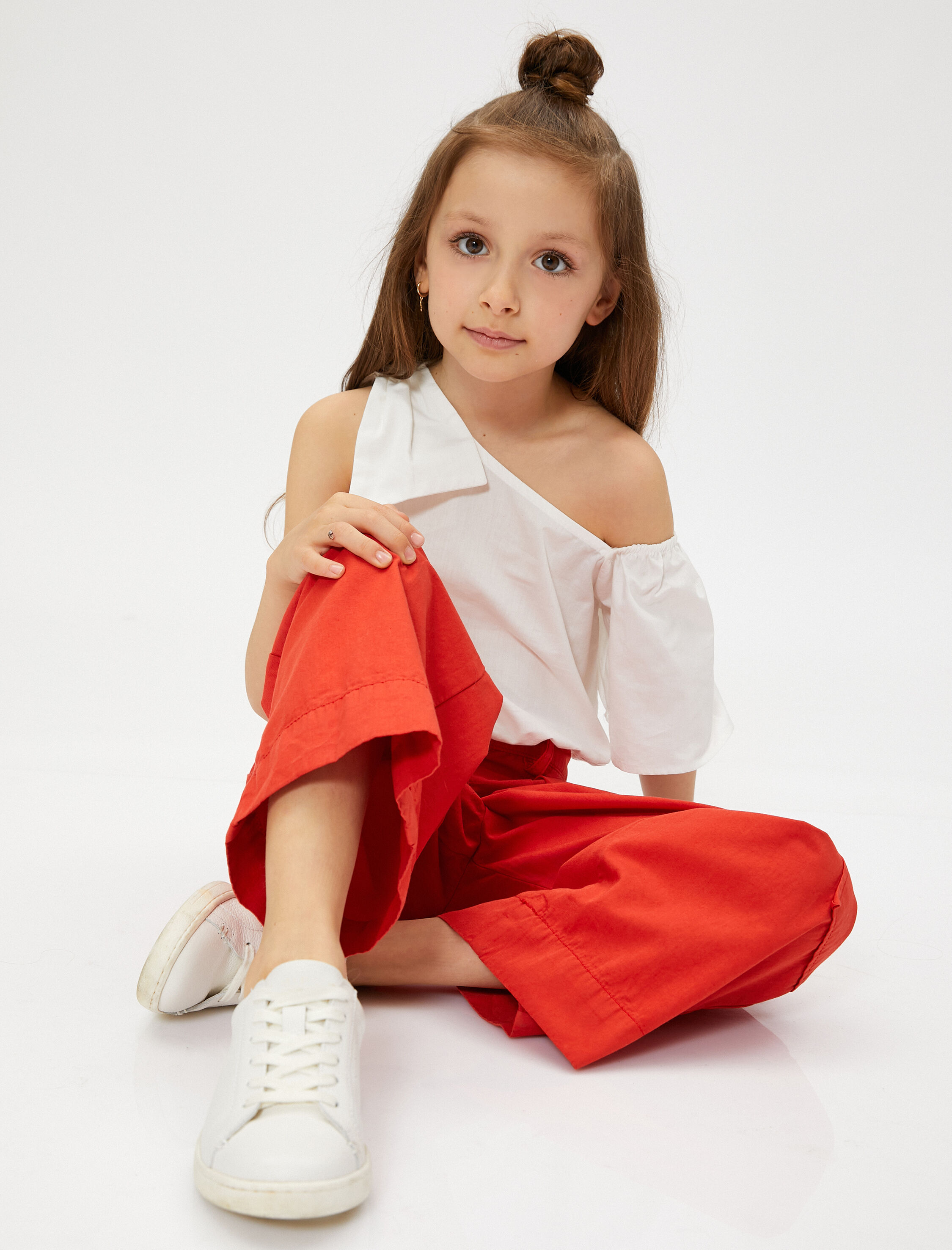  Kız Çocuk Bluz Tek Omuz Fiyonk Detaylı Pamuklu