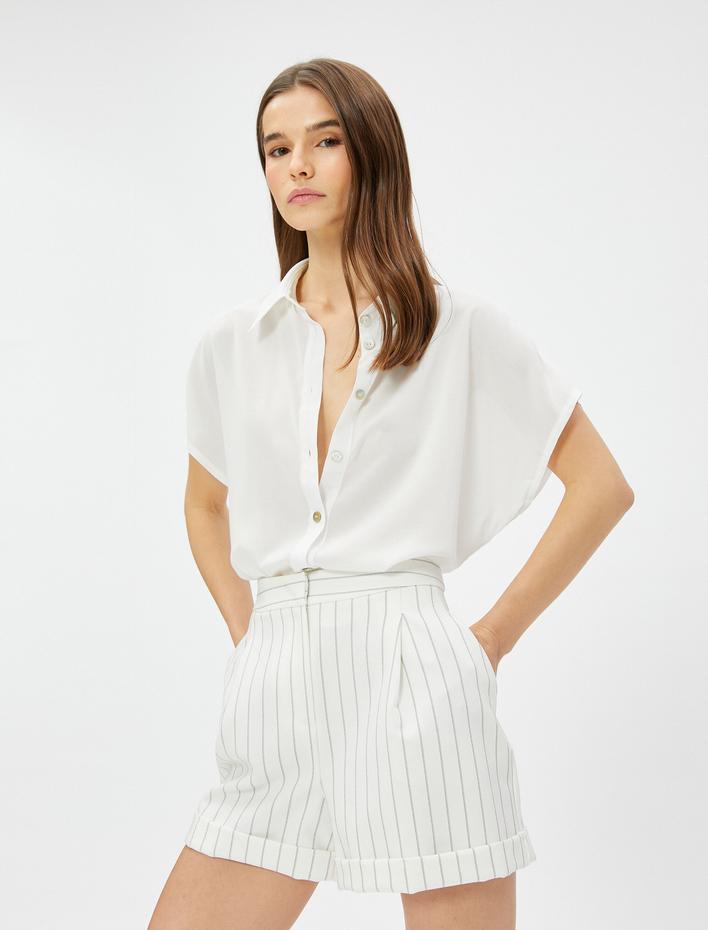  Kısa Kollu Gömlek Düğmeli