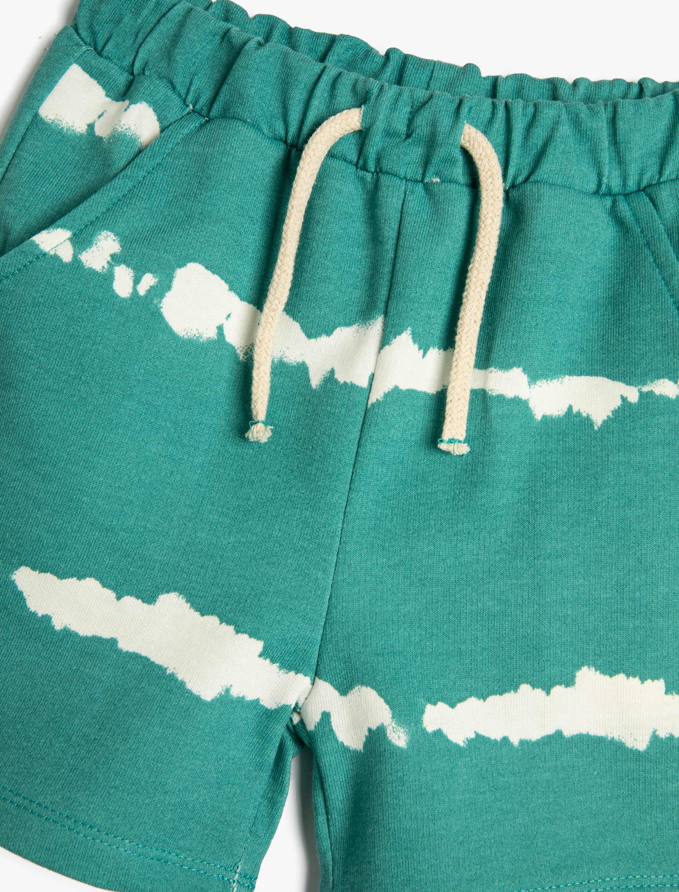  Erkek Bebek Şort Cepli Beli Bağlamalı Batik Desenli Pamuklu