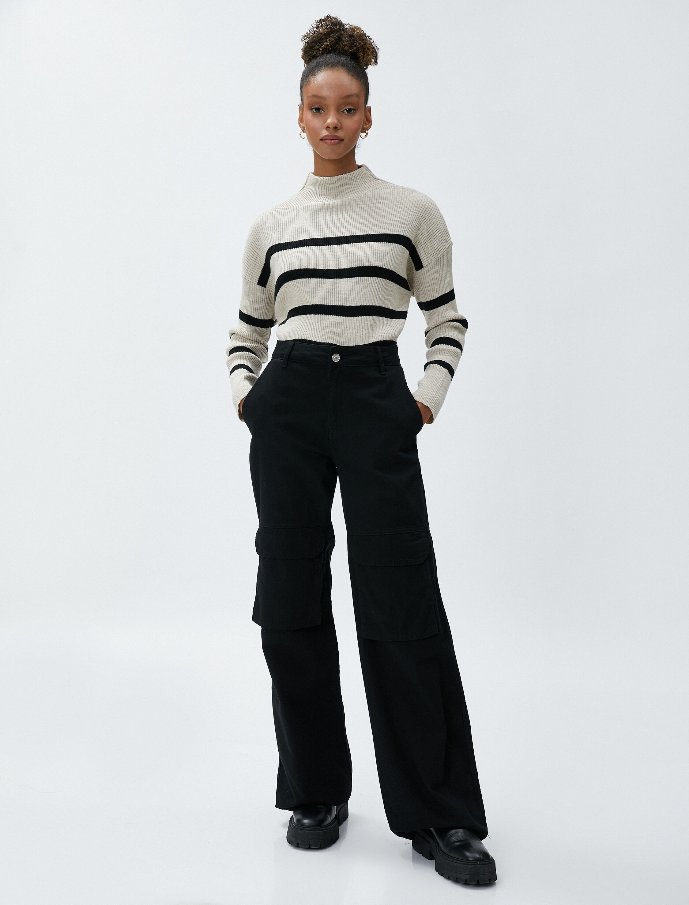   Dik Yaka Triko Kazak Fitilli Düşük Omuzlu Uzun Kollu