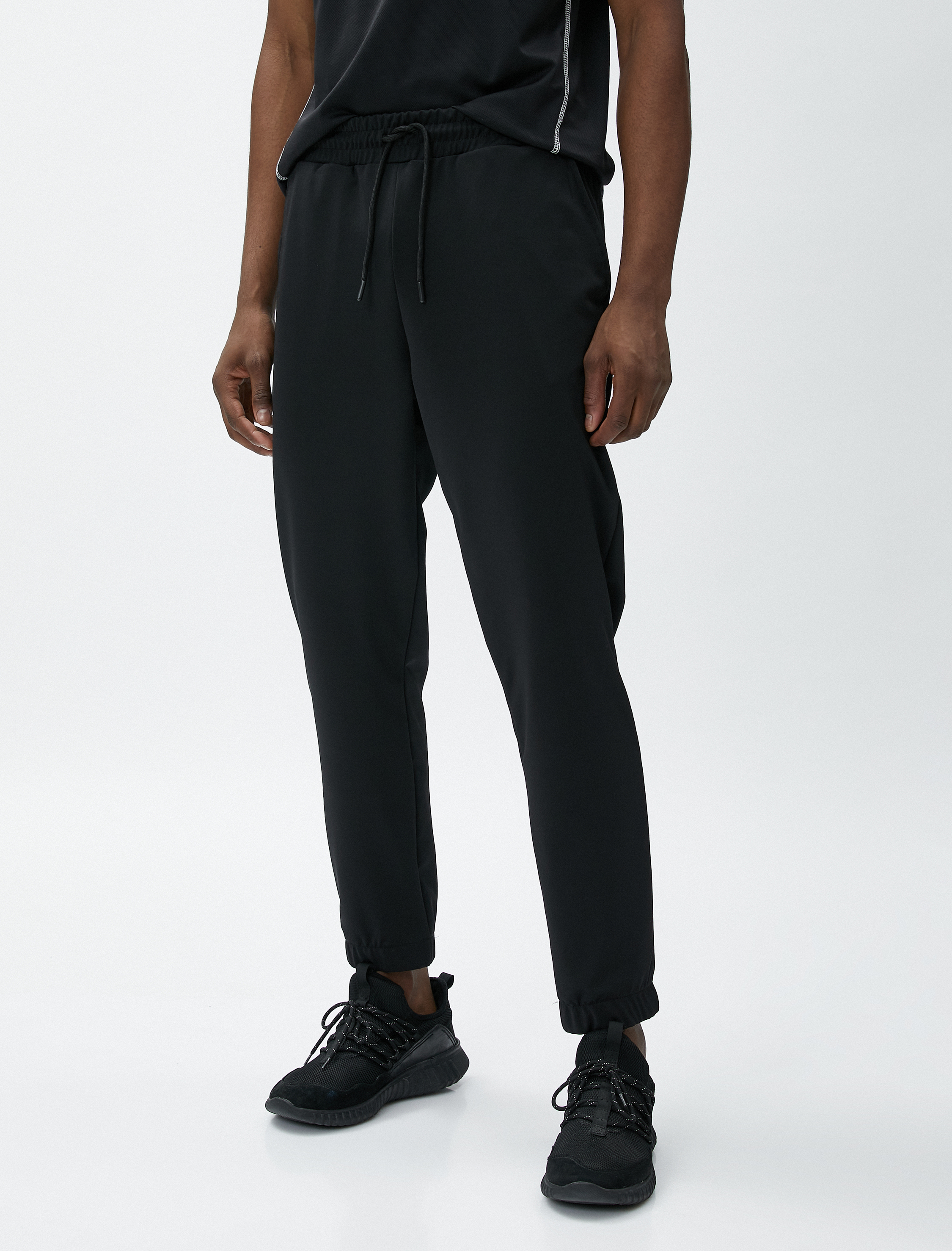   Basic Eşofman Altı Beli Bağcıklı Cep Detaylı