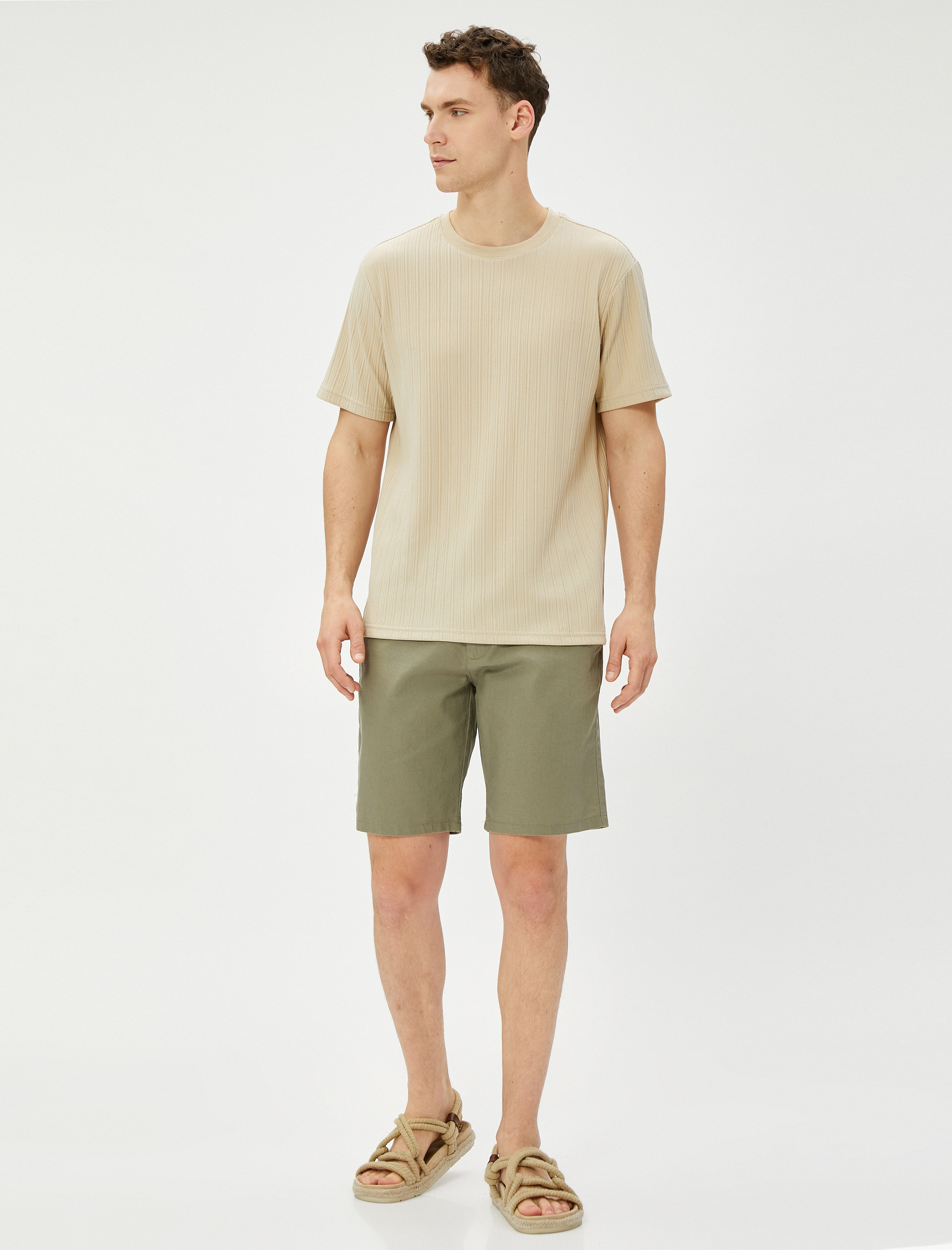   Keten Karışımlı Bermuda Şort Düğmeli Cep Detaylı