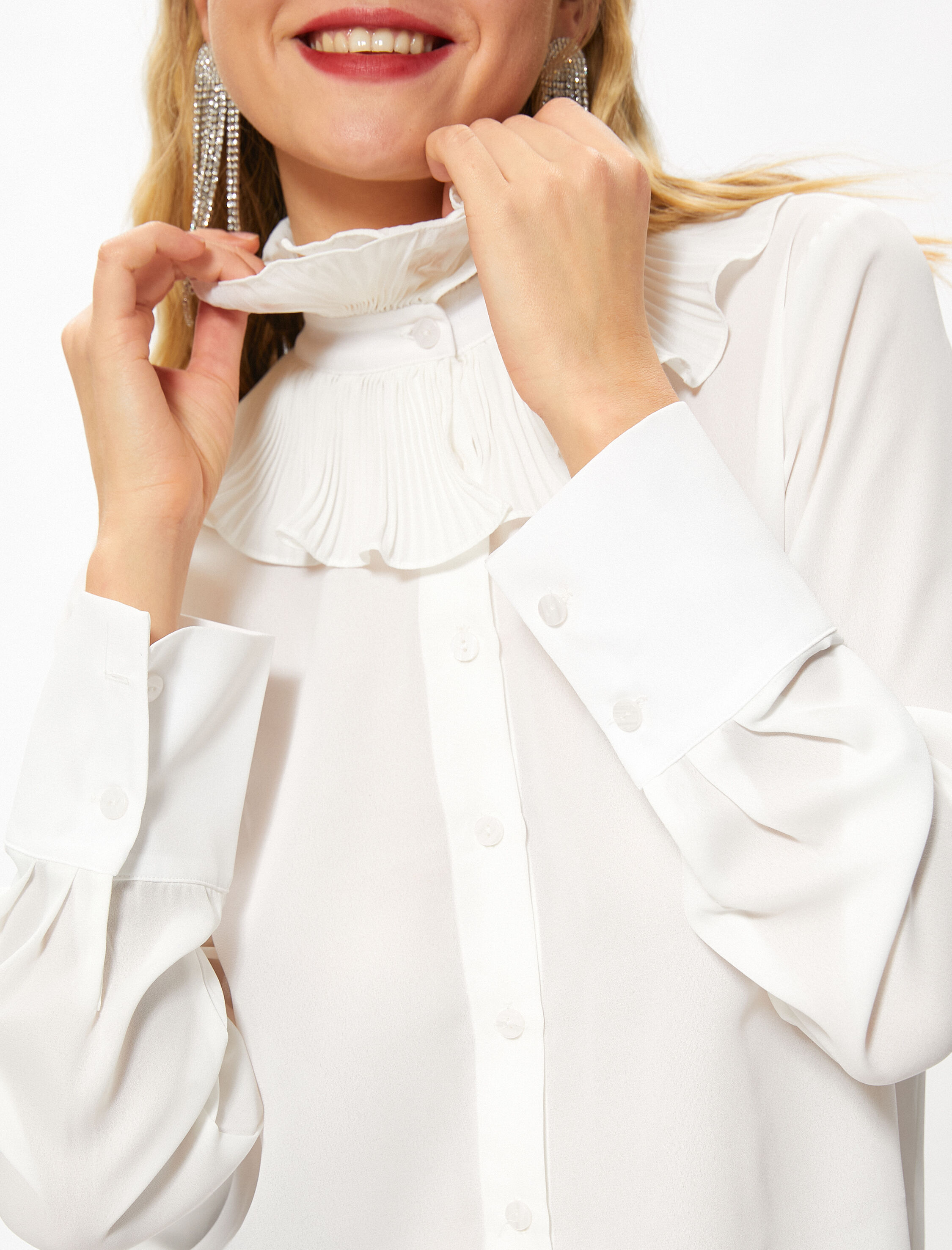   Yakası Fırfırlı Gömlek Uzun Kollu