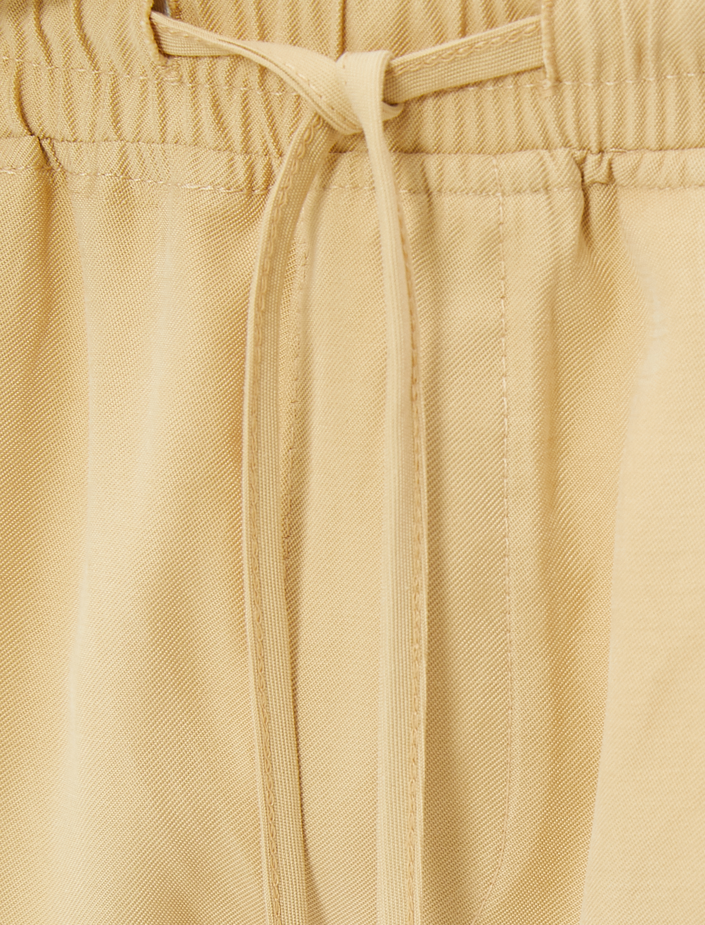   Basic Bermuda Şort Beli Bağcıklı Cep Detaylı