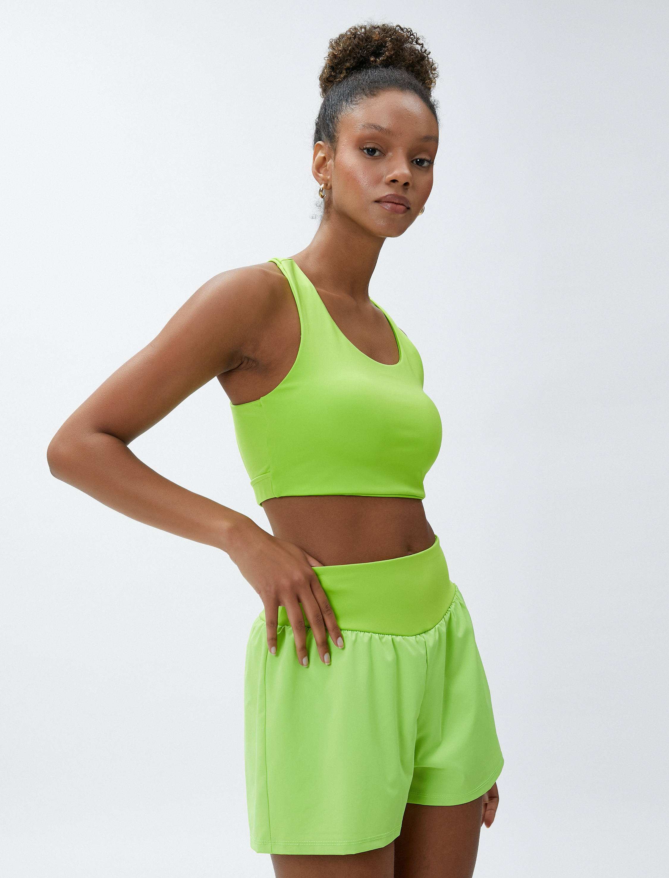   Sporcu Sütyeni Balensiz Dolgulu Pencere Detaylı