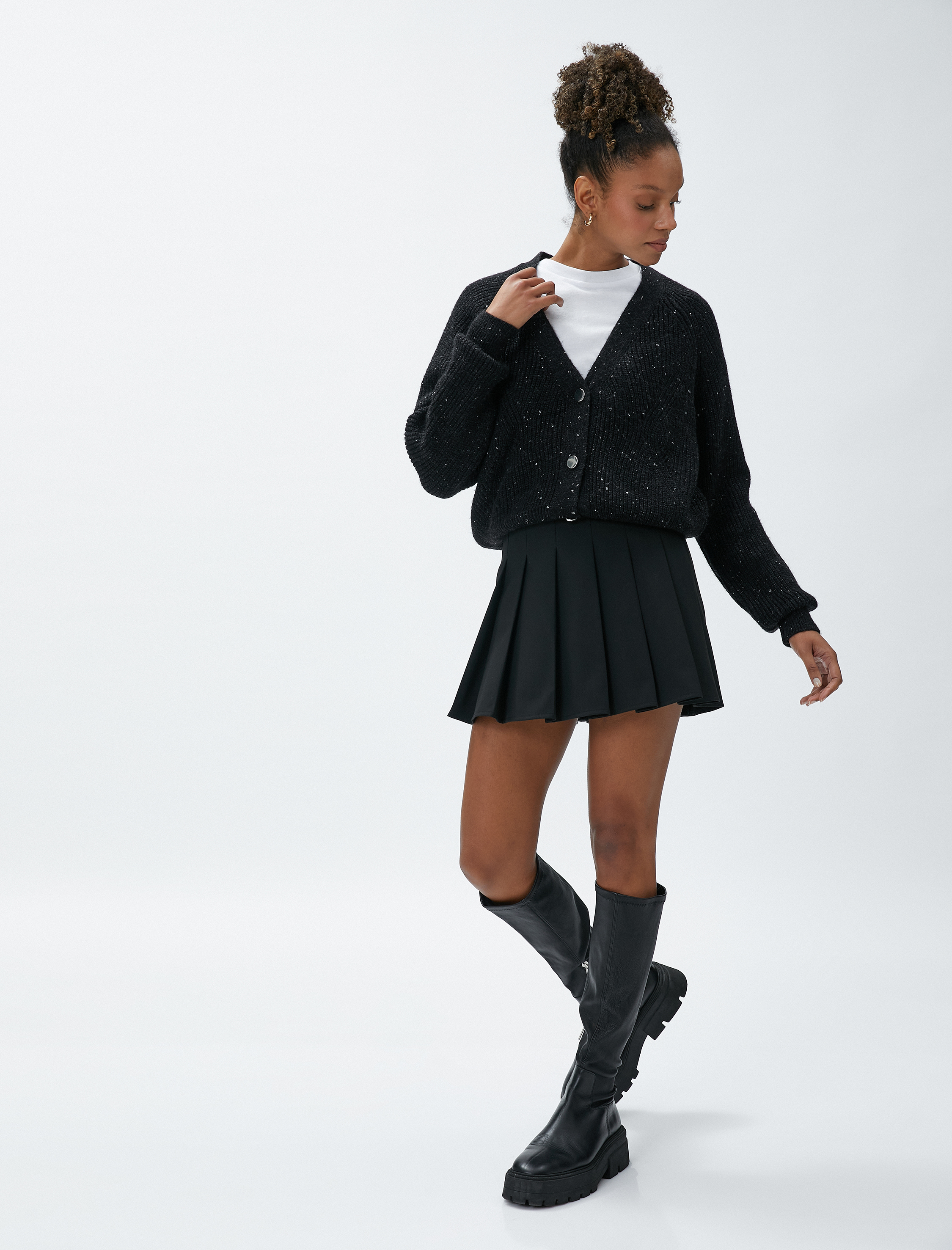   Simli Örgü Hırka V Yaka Düğmeli