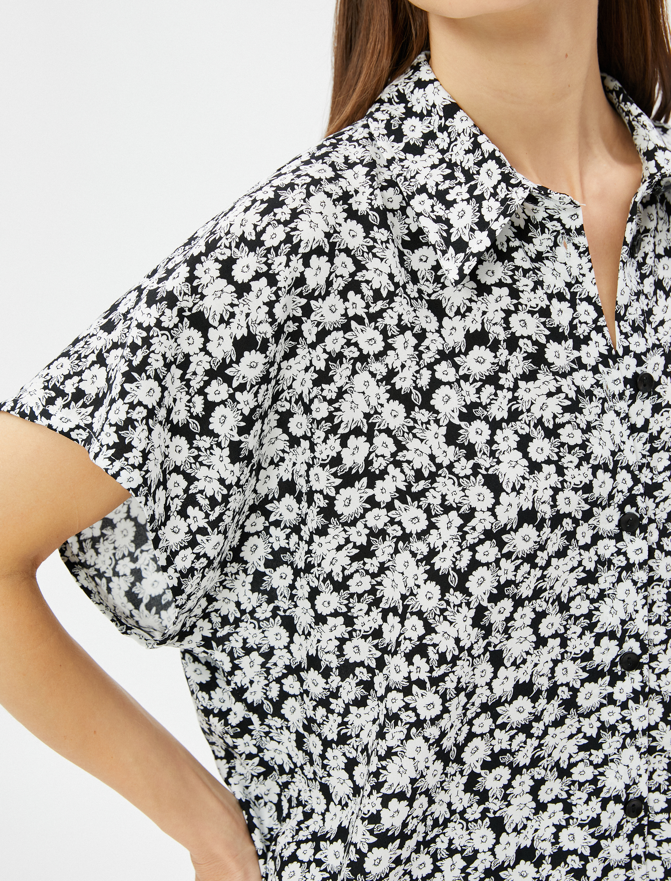   Çiçekli Gömlek Kısa Kollu Viskon