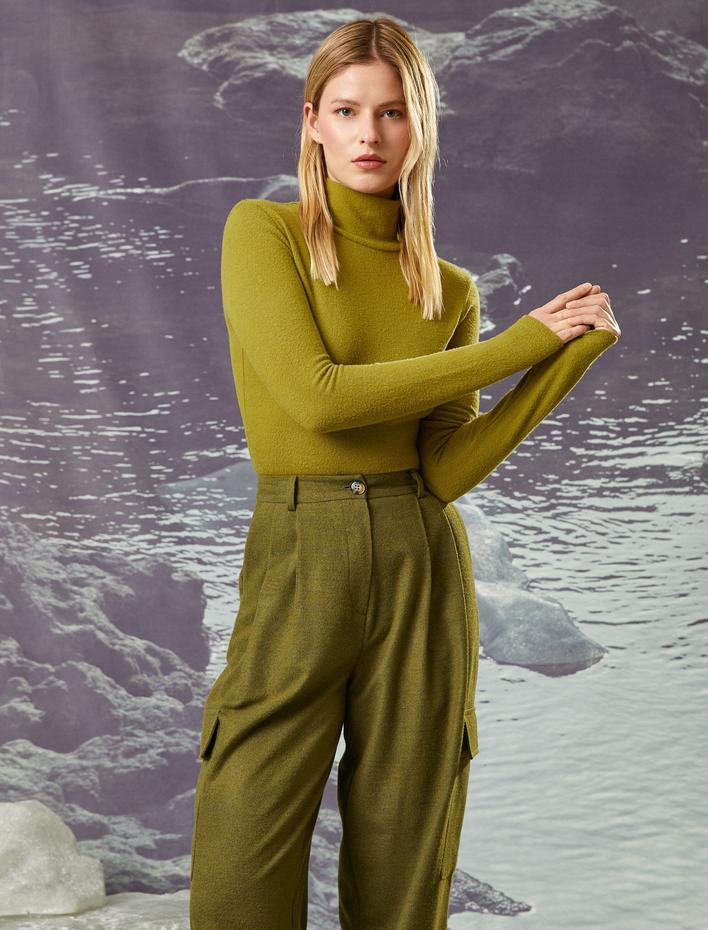  Koton X Şahika Ercümen - Ribanalı Balıkçı Yaka Basic Tişört