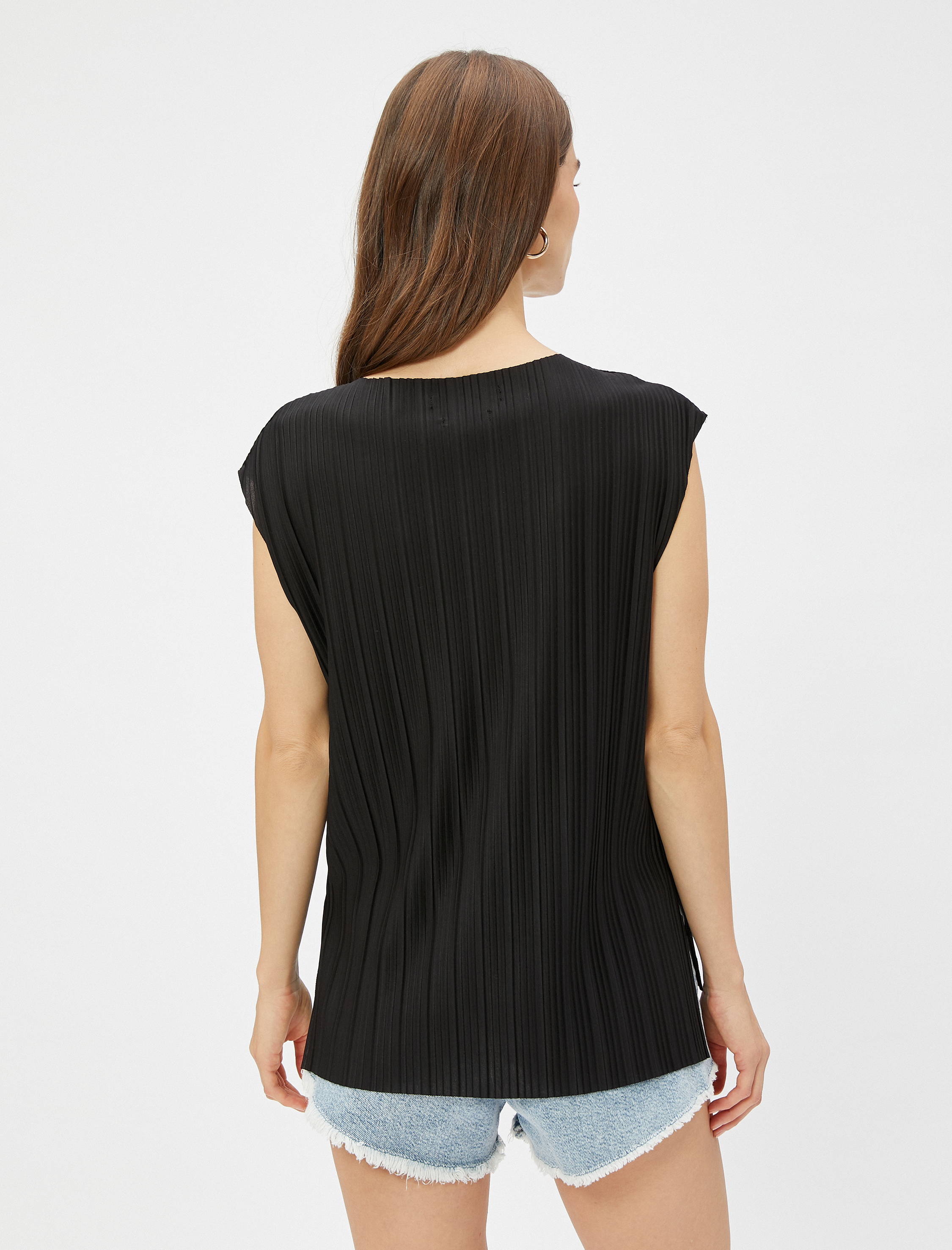   Çizgili Tişört Kolsuz Yırtmaç Detaylı