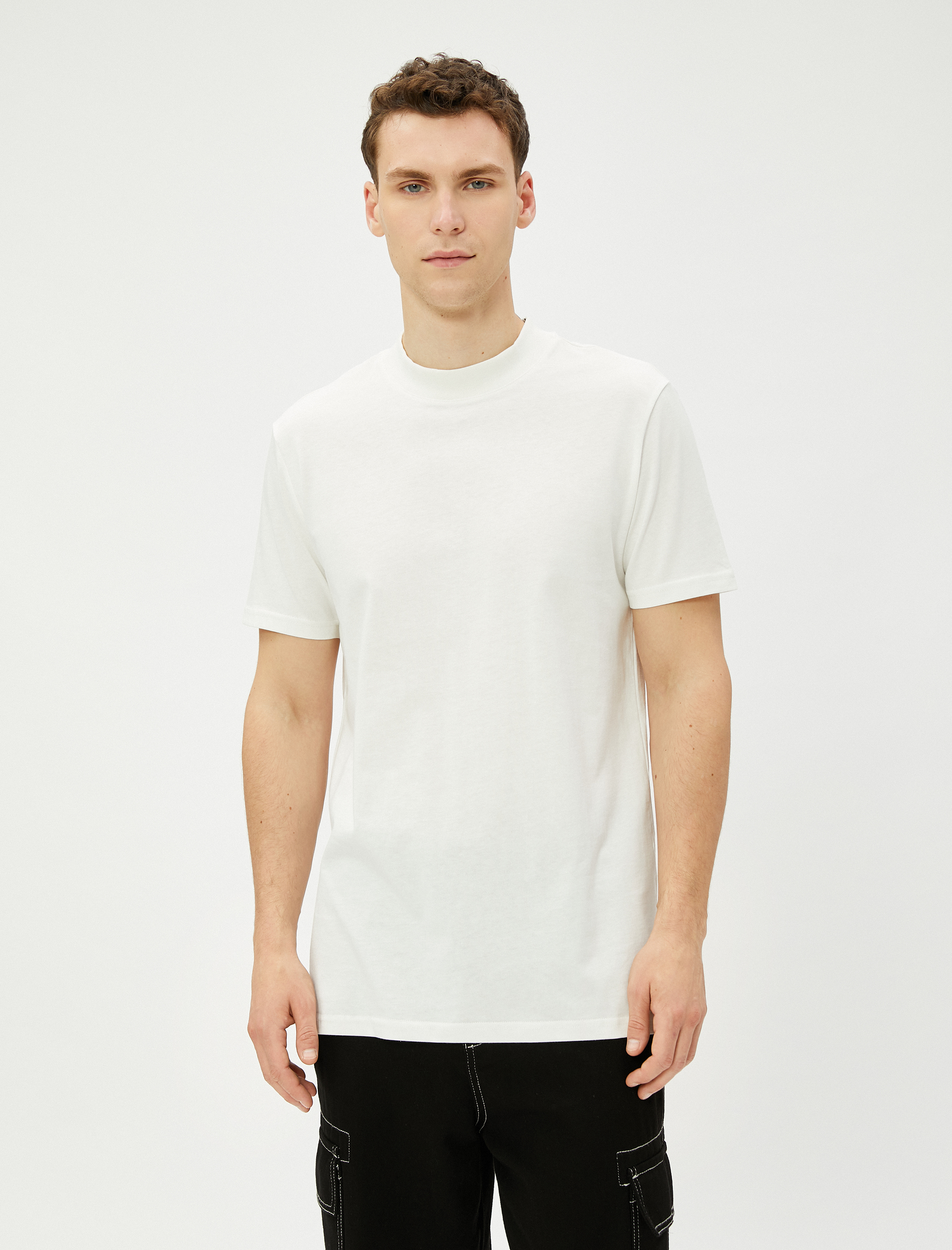   Basic Tişört Bisiklet Yaka Dar Kesim Kısa Kollu Pamuklu