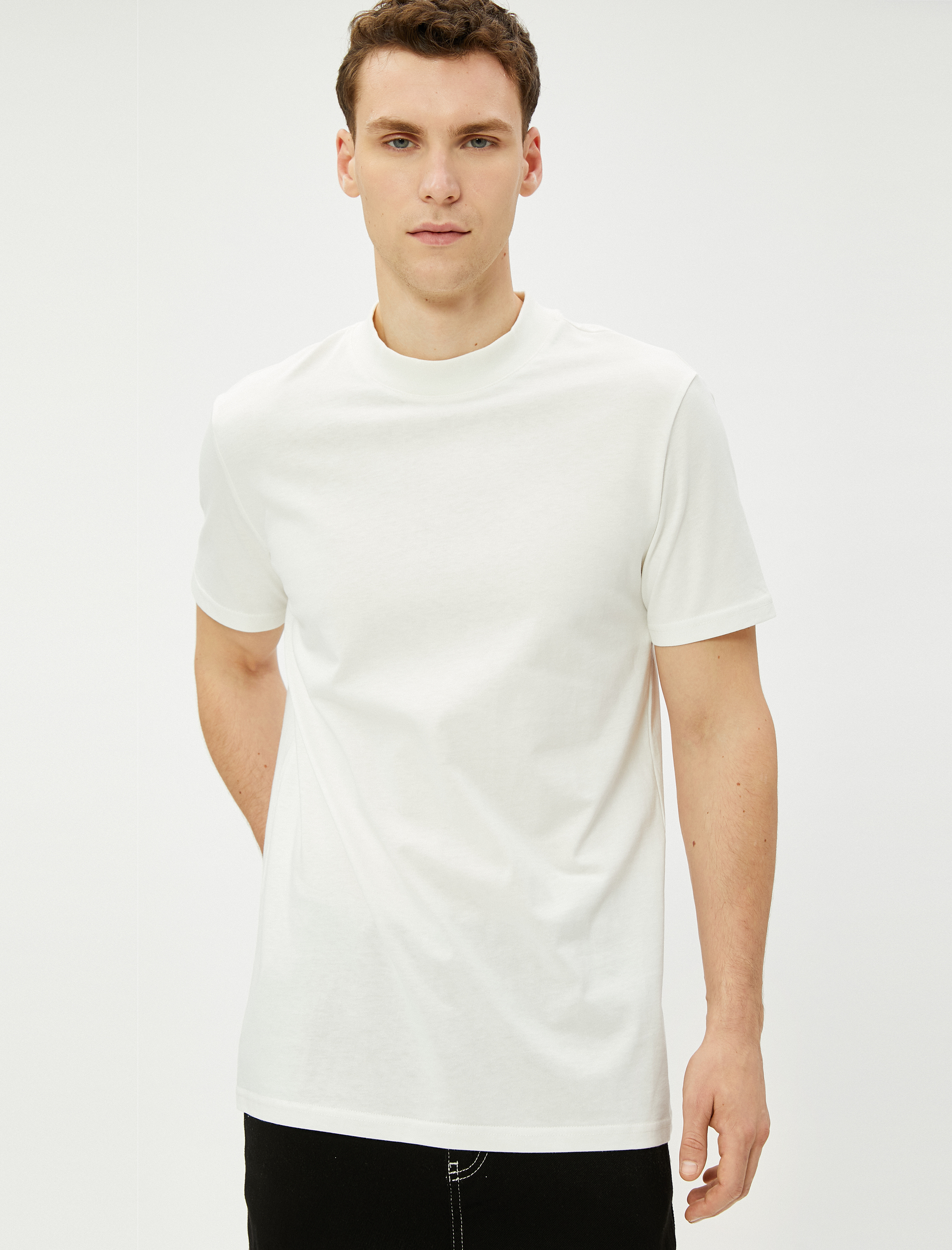   Basic Tişört Bisiklet Yaka Dar Kesim Kısa Kollu Pamuklu