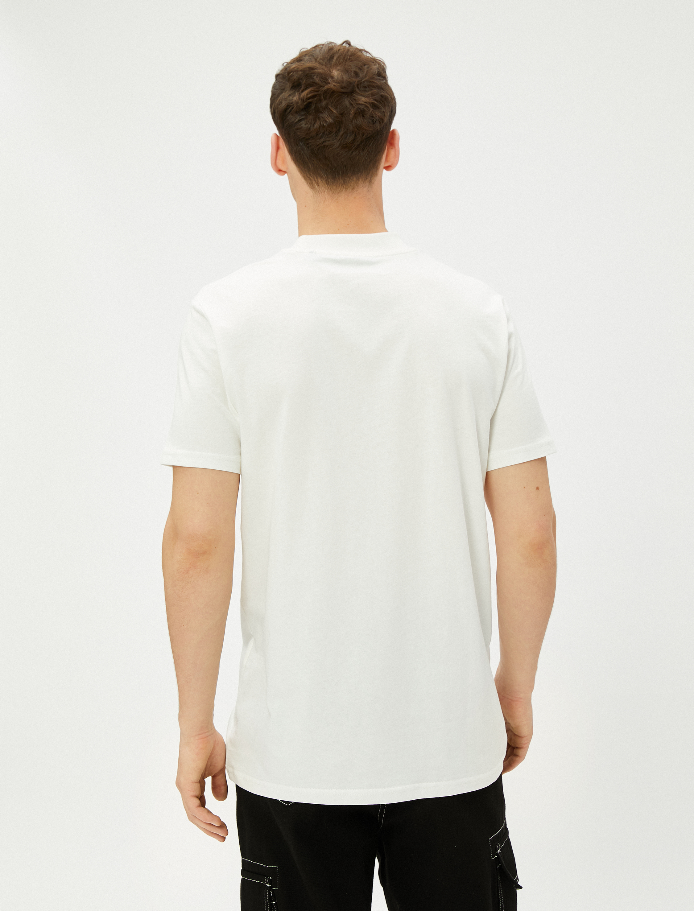   Basic Tişört Bisiklet Yaka Dar Kesim Kısa Kollu Pamuklu