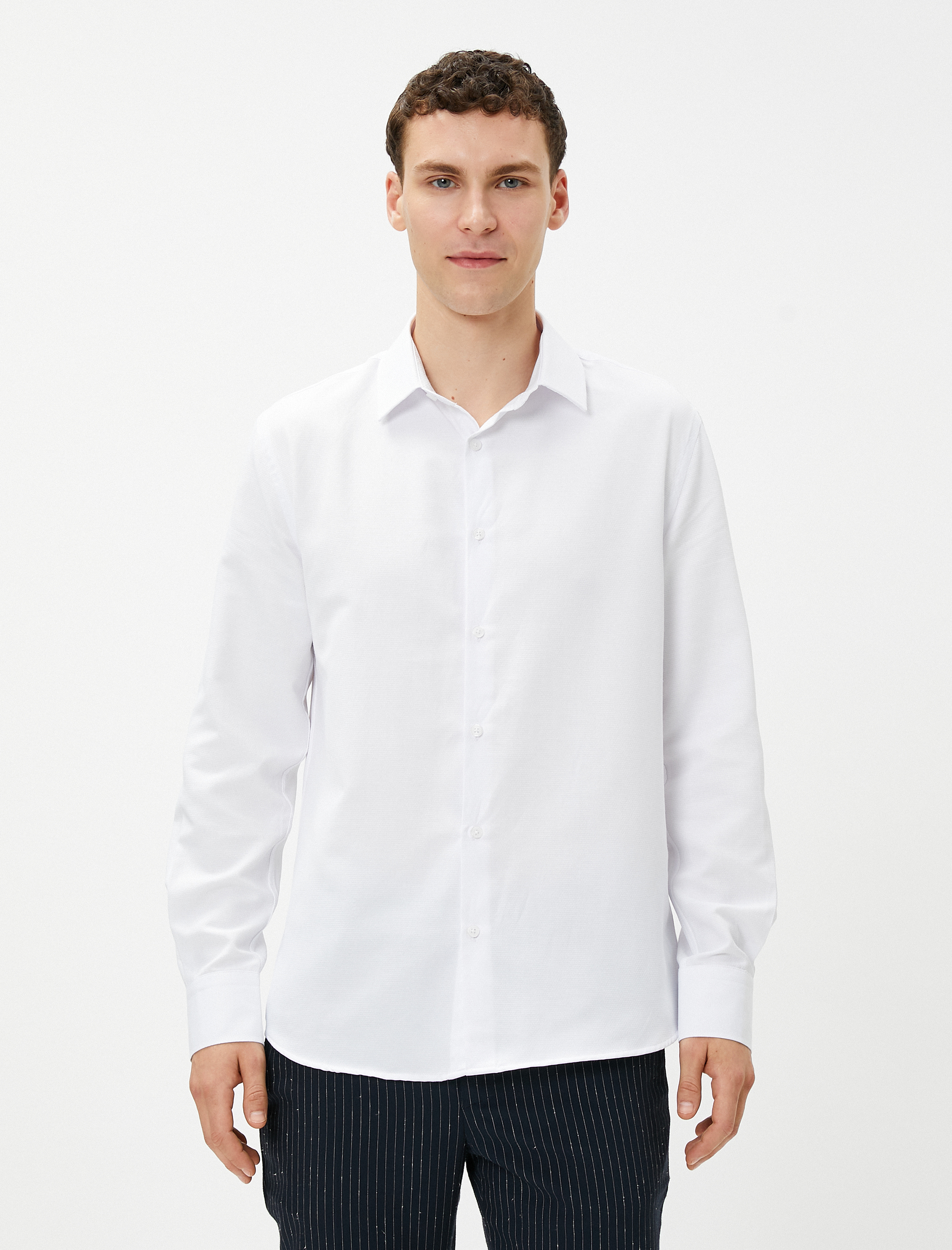   Basic Gömlek Klasik Yaka Uzun Kollu Düğmeli Non Iron