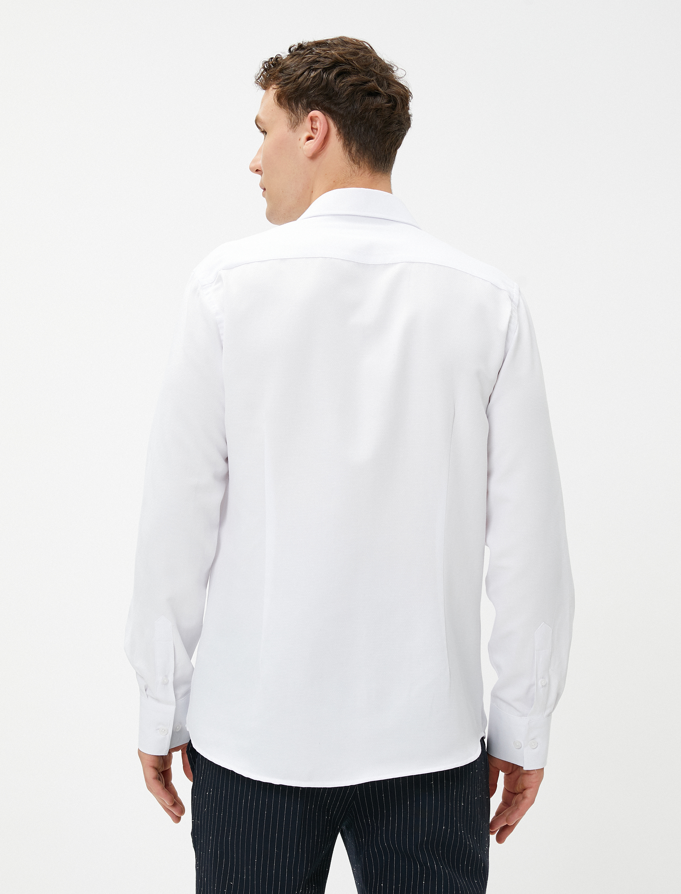   Basic Gömlek Klasik Yaka Uzun Kollu Düğmeli Non Iron