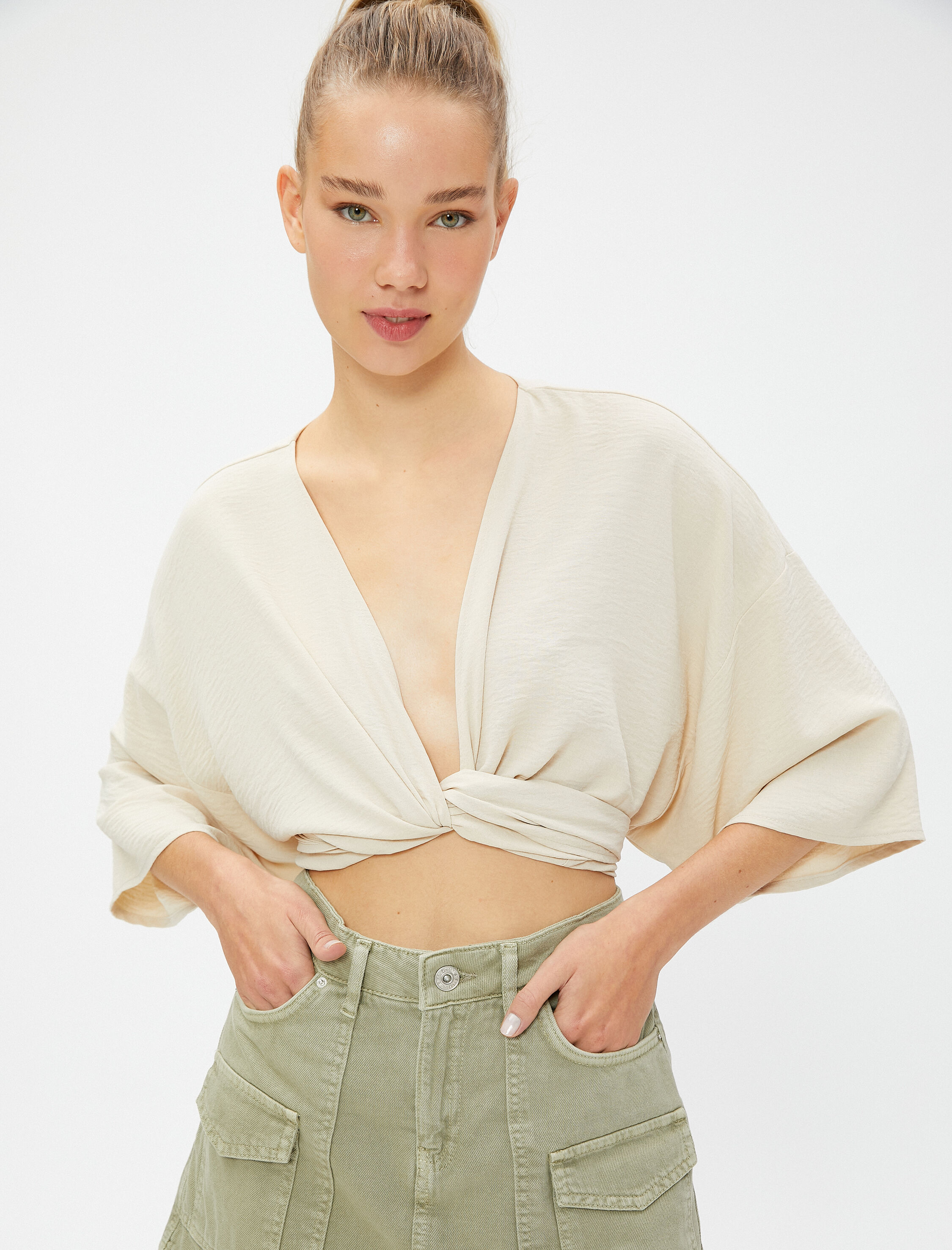   Crop Kimono Önden Bağlama Detaylı Geniş Kollu