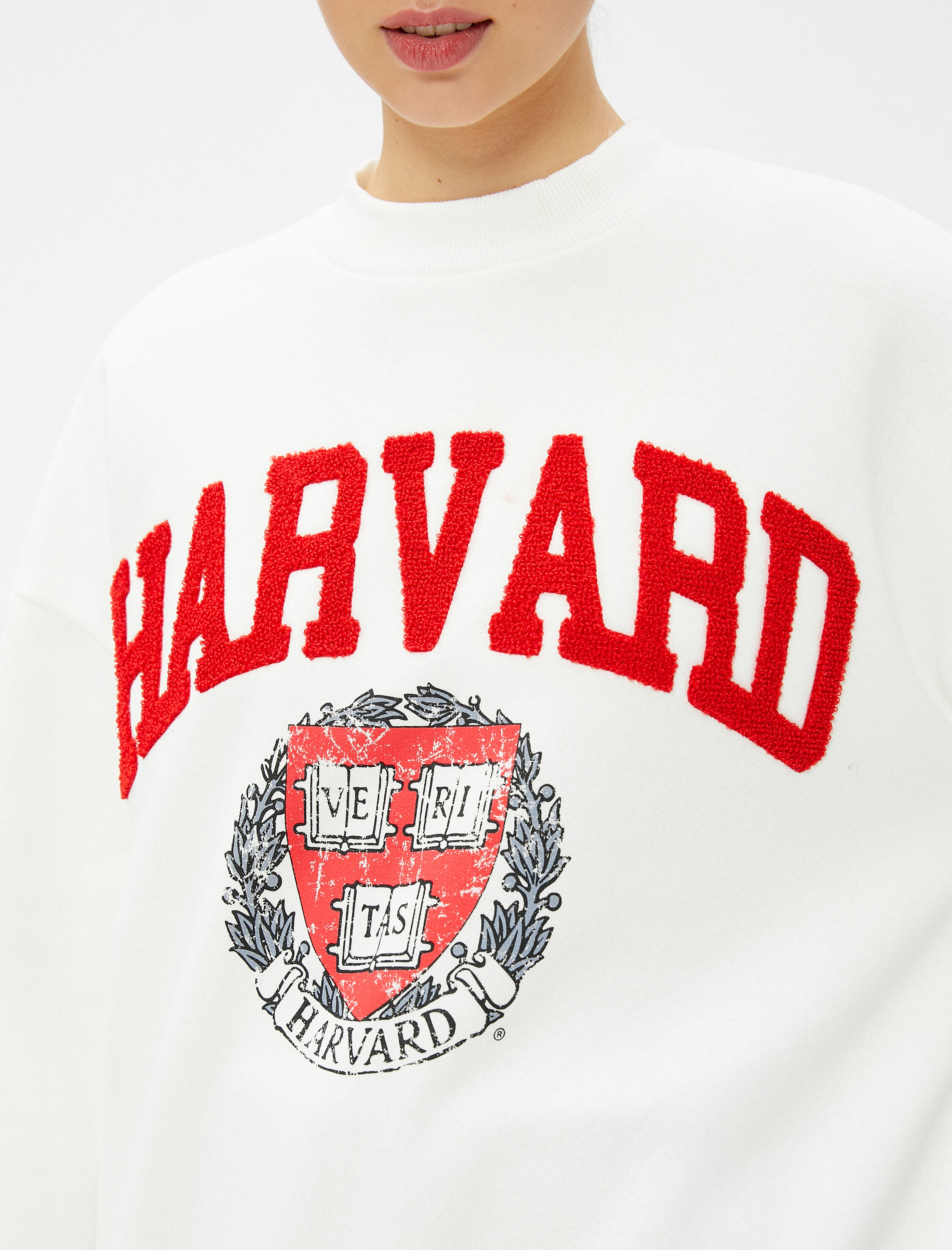   Şardonlu Kolej Sweatshirt Oversize Harvard Lisanslı Bisiklet Yaka