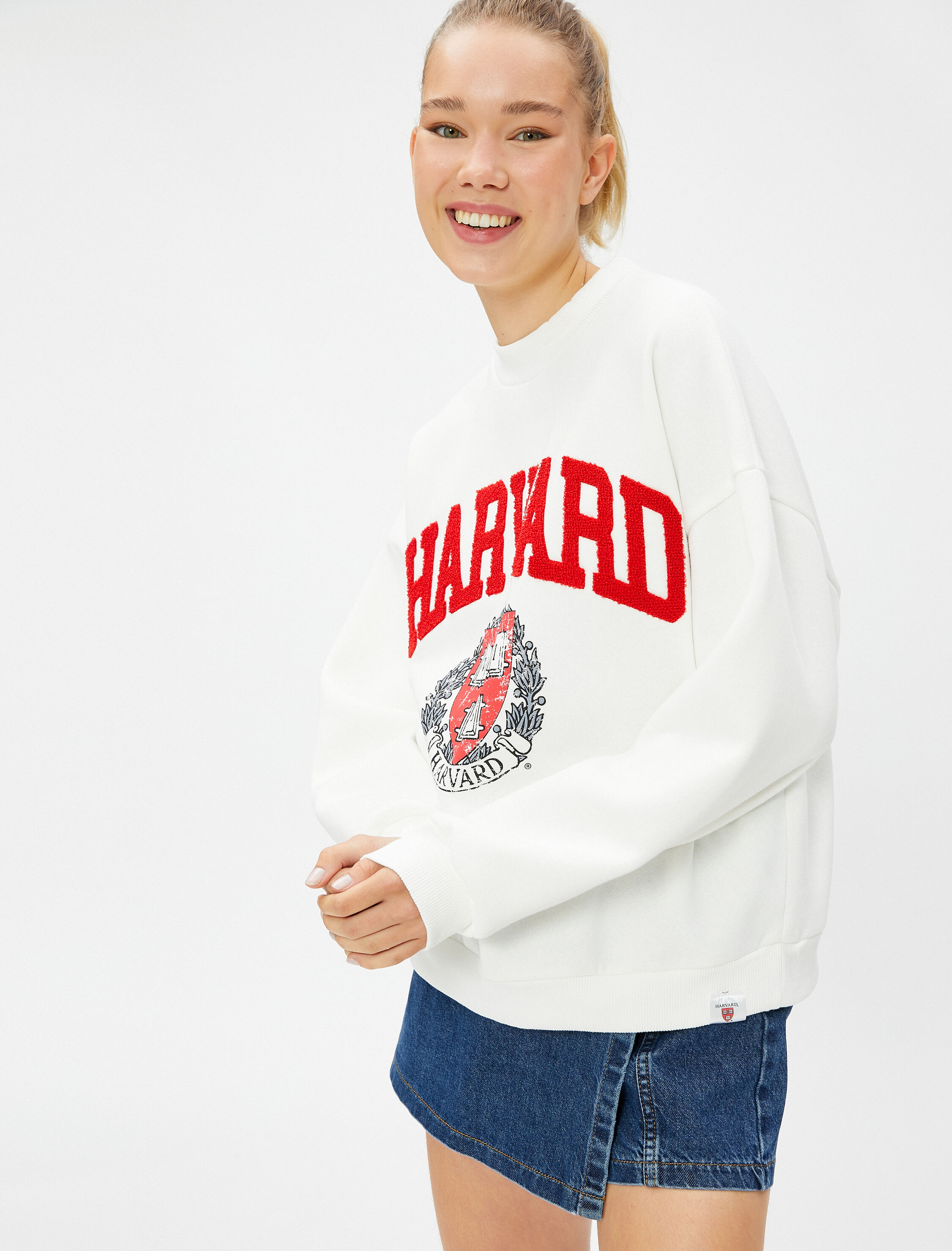   Şardonlu Kolej Sweatshirt Oversize Harvard Lisanslı Bisiklet Yaka