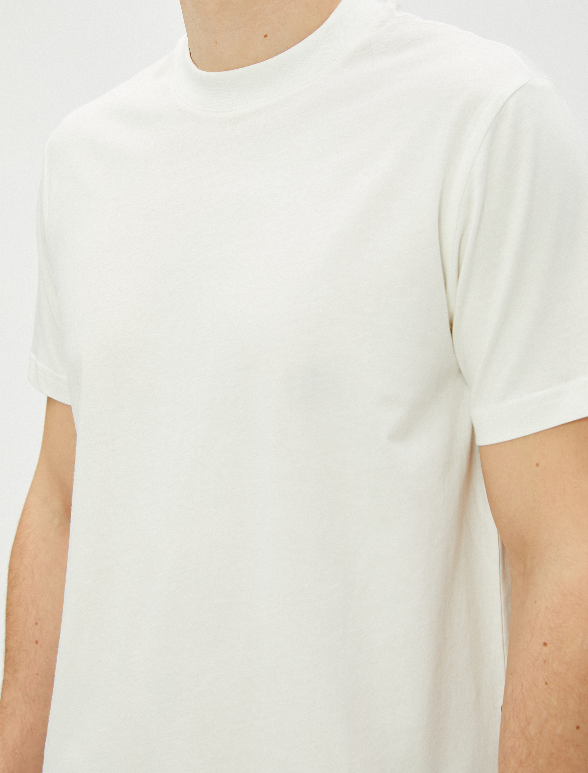   Basic Tişört Bisiklet Yaka Kısa Kollu