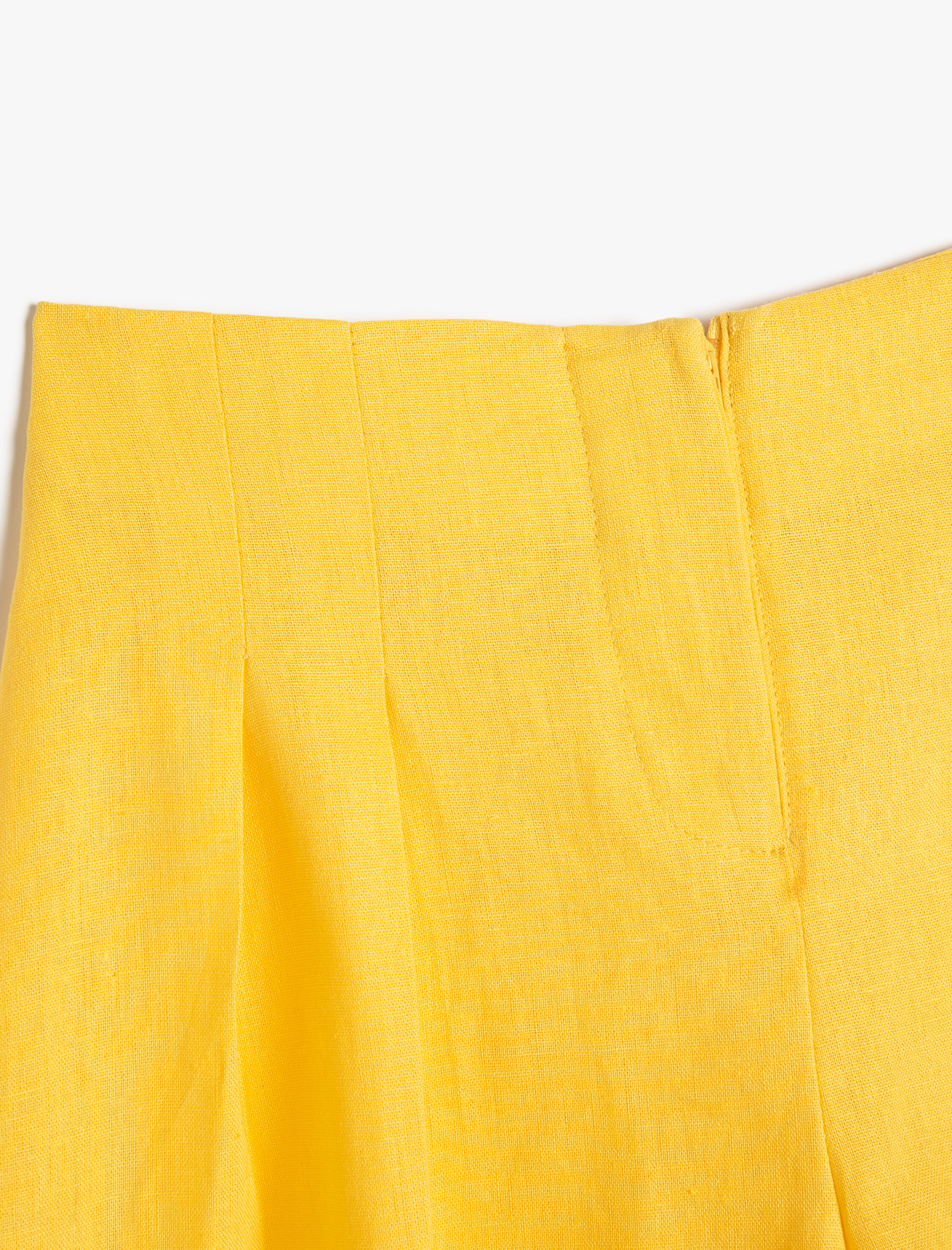  Kız Çocuk Keten Şort Pileli Diz Üstü Beli Lastikli