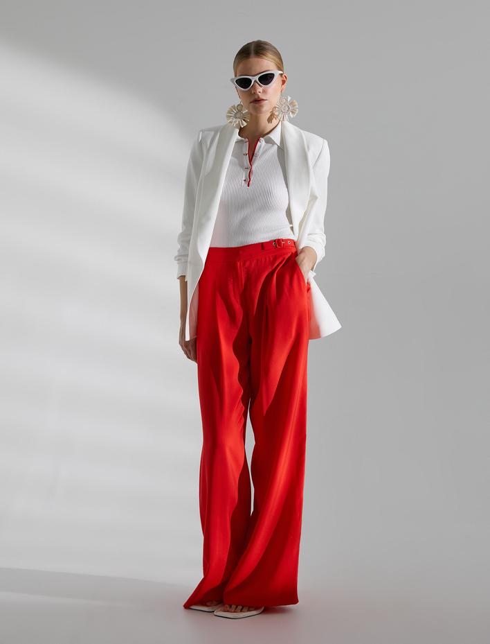  Melis Ağazat X Koton - Relax Fit Keten Karışımlı Blazer Ceket